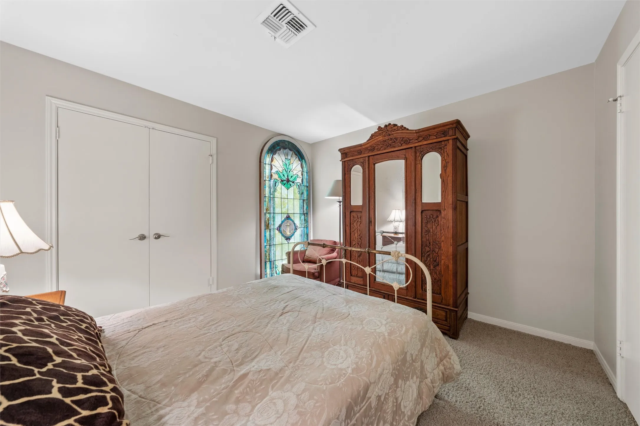 Condominium For Sale in Mc Lennan County , 2901 Lake Shore Drive 405, Waco, Texas 76708, 2 Bedroom, 2 Bathroom, Garage spaces, 1,178 Sqft, built in 1974, mls#21266043, Real Estate Agent in Waco, Homes For Sale in Mc Lennan county, Homes For Sale in Waco, Realtor in Waco Texas, Real Estate Brokerage Independent Realty Texas, Luminita Cordes Realtor
