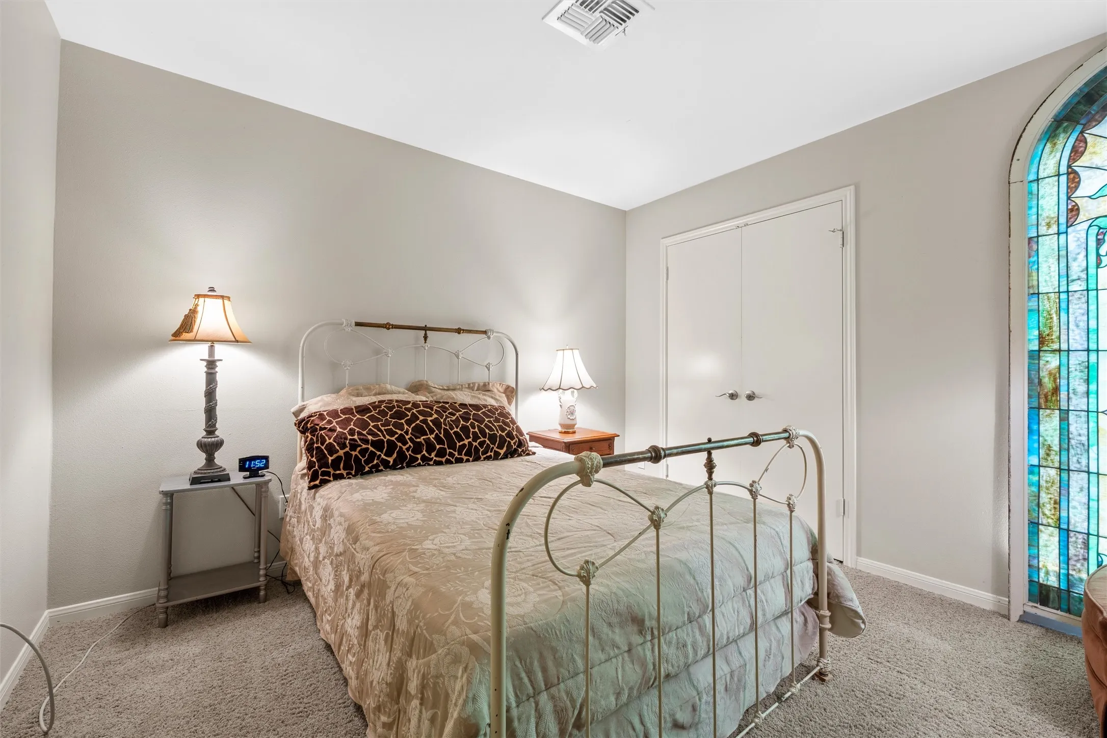 Condominium For Sale in Mc Lennan County , 2901 Lake Shore Drive 405, Waco, Texas 76708, 2 Bedroom, 2 Bathroom, Garage spaces, 1,178 Sqft, built in 1974, mls#21266043, Real Estate Agent in Waco, Homes For Sale in Mc Lennan county, Homes For Sale in Waco, Realtor in Waco Texas, Real Estate Brokerage Independent Realty Texas, Luminita Cordes Realtor
