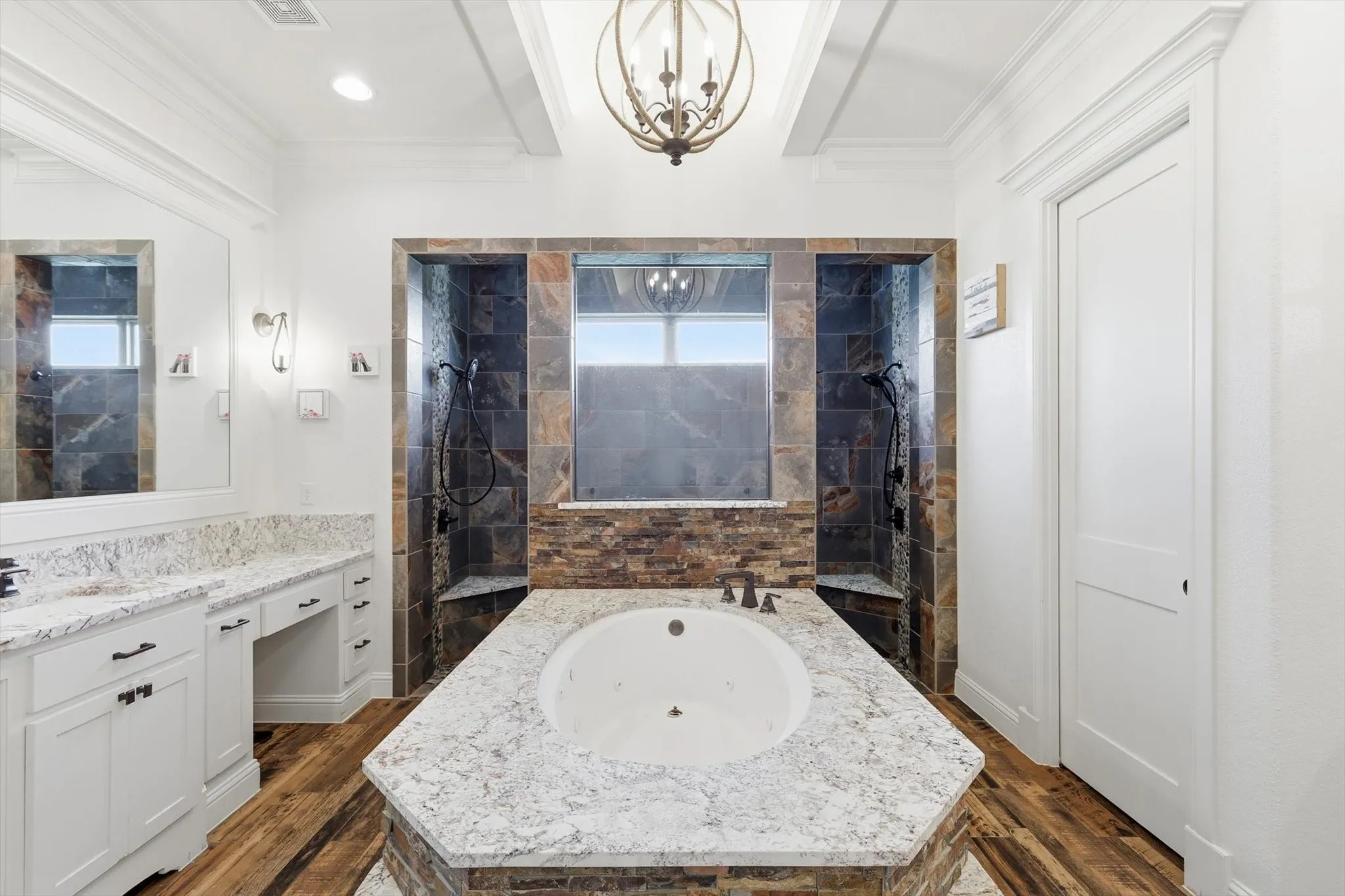 Single Family Residence For Sale in Johnson County , 9112 Sirius Lane, Godley, Texas 76044, 3 Bedroom, 3 Bathroom, 3 Garage spaces, 3,054 Sqft, built in 2018, mls#21269051, Real Estate Agent in Godley, Homes For Sale in Johnson county, Homes For Sale in Godley, Realtor in Godley Texas, Real Estate Brokerage Independent Realty Texas, Luminita Cordes Realtor