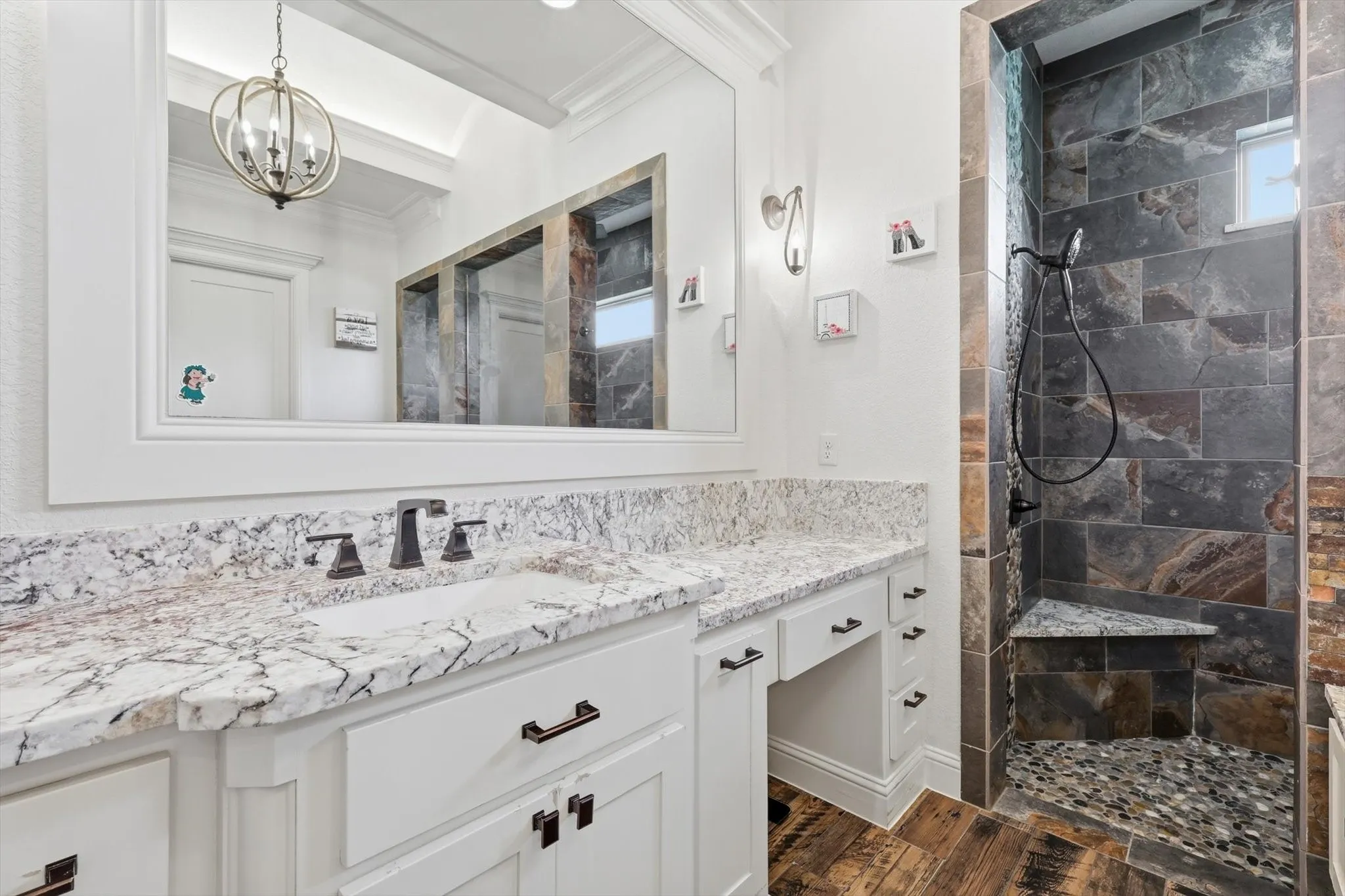 Single Family Residence For Sale in Johnson County , 9112 Sirius Lane, Godley, Texas 76044, 3 Bedroom, 3 Bathroom, 3 Garage spaces, 3,054 Sqft, built in 2018, mls#21269051, Real Estate Agent in Godley, Homes For Sale in Johnson county, Homes For Sale in Godley, Realtor in Godley Texas, Real Estate Brokerage Independent Realty Texas, Luminita Cordes Realtor