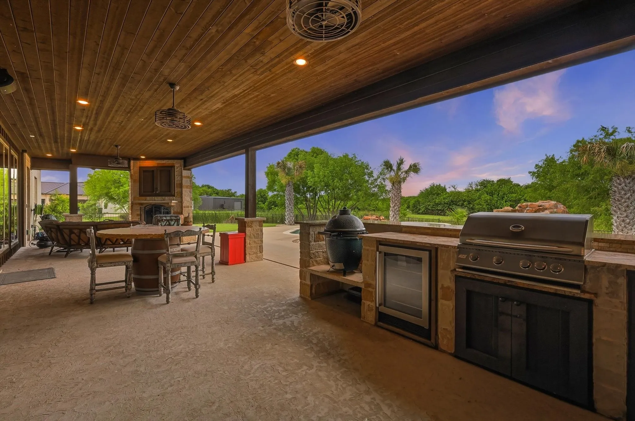 Single Family Residence For Sale in Johnson County , 9112 Sirius Lane, Godley, Texas 76044, 3 Bedroom, 3 Bathroom, 3 Garage spaces, 3,054 Sqft, built in 2018, mls#21269051, Real Estate Agent in Godley, Homes For Sale in Johnson county, Homes For Sale in Godley, Realtor in Godley Texas, Real Estate Brokerage Independent Realty Texas, Luminita Cordes Realtor