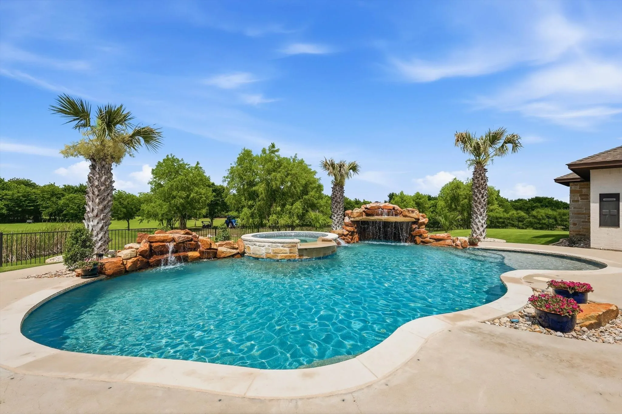 Single Family Residence For Sale in Johnson County , 9112 Sirius Lane, Godley, Texas 76044, 3 Bedroom, 3 Bathroom, 3 Garage spaces, 3,054 Sqft, built in 2018, mls#21269051, Real Estate Agent in Godley, Homes For Sale in Johnson county, Homes For Sale in Godley, Realtor in Godley Texas, Real Estate Brokerage Independent Realty Texas, Luminita Cordes Realtor
