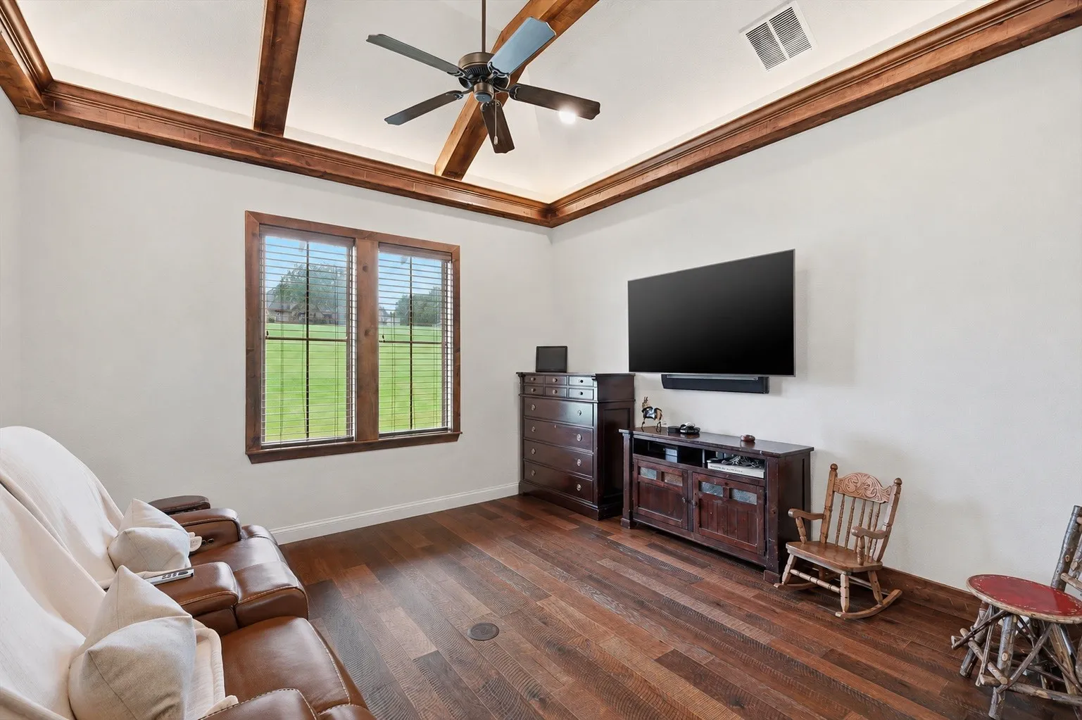 Single Family Residence For Sale in Johnson County , 9112 Sirius Lane, Godley, Texas 76044, 3 Bedroom, 3 Bathroom, 3 Garage spaces, 3,054 Sqft, built in 2018, mls#21269051, Real Estate Agent in Godley, Homes For Sale in Johnson county, Homes For Sale in Godley, Realtor in Godley Texas, Real Estate Brokerage Independent Realty Texas, Luminita Cordes Realtor