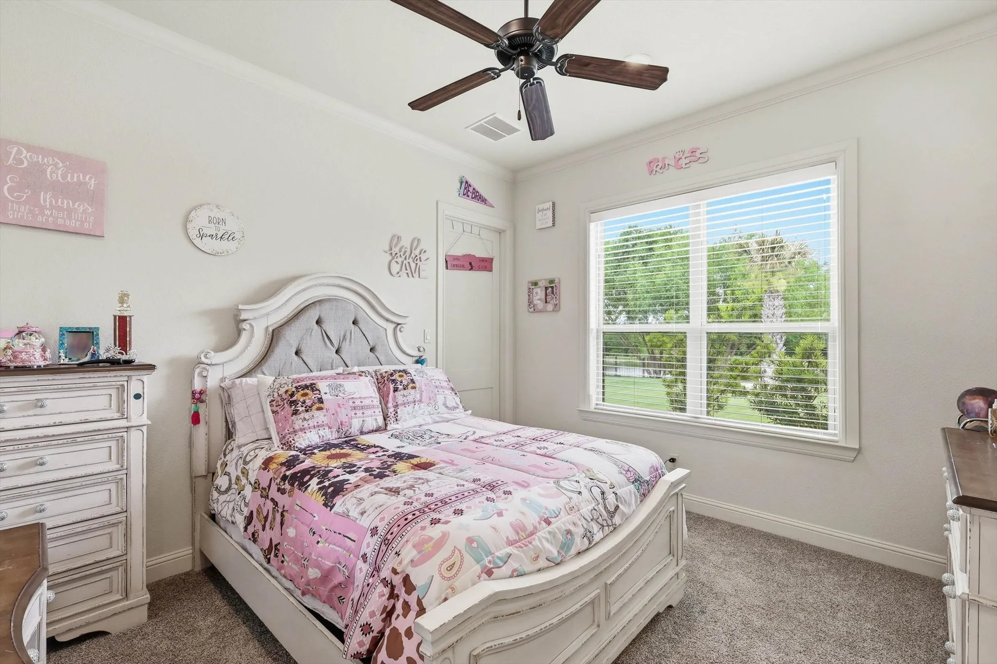 Single Family Residence For Sale in Johnson County , 9112 Sirius Lane, Godley, Texas 76044, 3 Bedroom, 3 Bathroom, 3 Garage spaces, 3,054 Sqft, built in 2018, mls#21269051, Real Estate Agent in Godley, Homes For Sale in Johnson county, Homes For Sale in Godley, Realtor in Godley Texas, Real Estate Brokerage Independent Realty Texas, Luminita Cordes Realtor