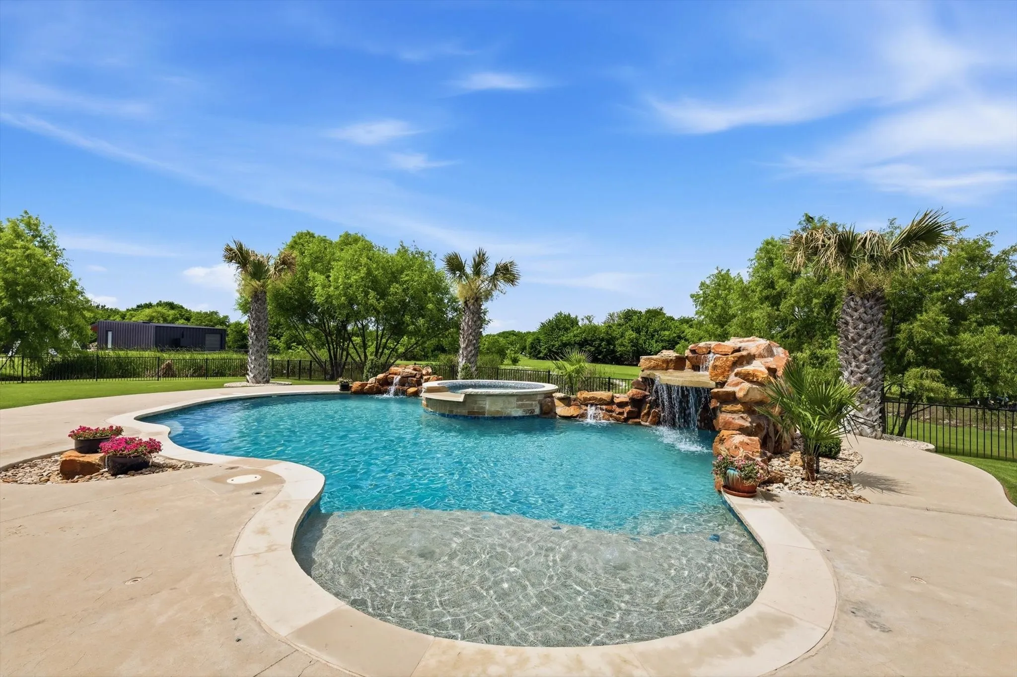 Single Family Residence For Sale in Johnson County , 9112 Sirius Lane, Godley, Texas 76044, 3 Bedroom, 3 Bathroom, 3 Garage spaces, 3,054 Sqft, built in 2018, mls#21269051, Real Estate Agent in Godley, Homes For Sale in Johnson county, Homes For Sale in Godley, Realtor in Godley Texas, Real Estate Brokerage Independent Realty Texas, Luminita Cordes Realtor