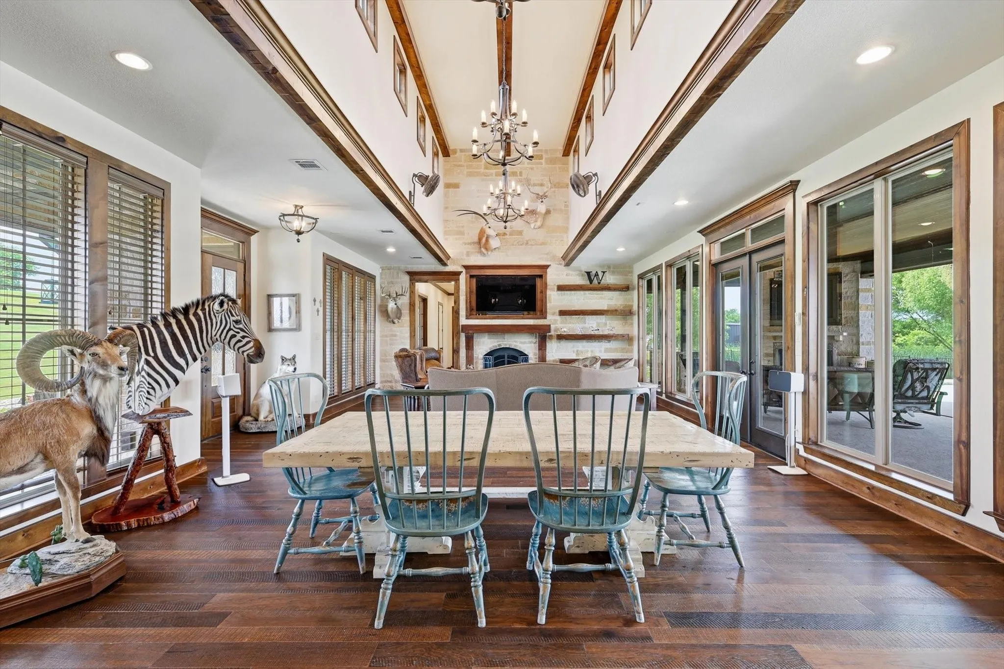 Single Family Residence For Sale in Johnson County , 9112 Sirius Lane, Godley, Texas 76044, 3 Bedroom, 3 Bathroom, 3 Garage spaces, 3,054 Sqft, built in 2018, mls#21269051, Real Estate Agent in Godley, Homes For Sale in Johnson county, Homes For Sale in Godley, Realtor in Godley Texas, Real Estate Brokerage Independent Realty Texas, Luminita Cordes Realtor