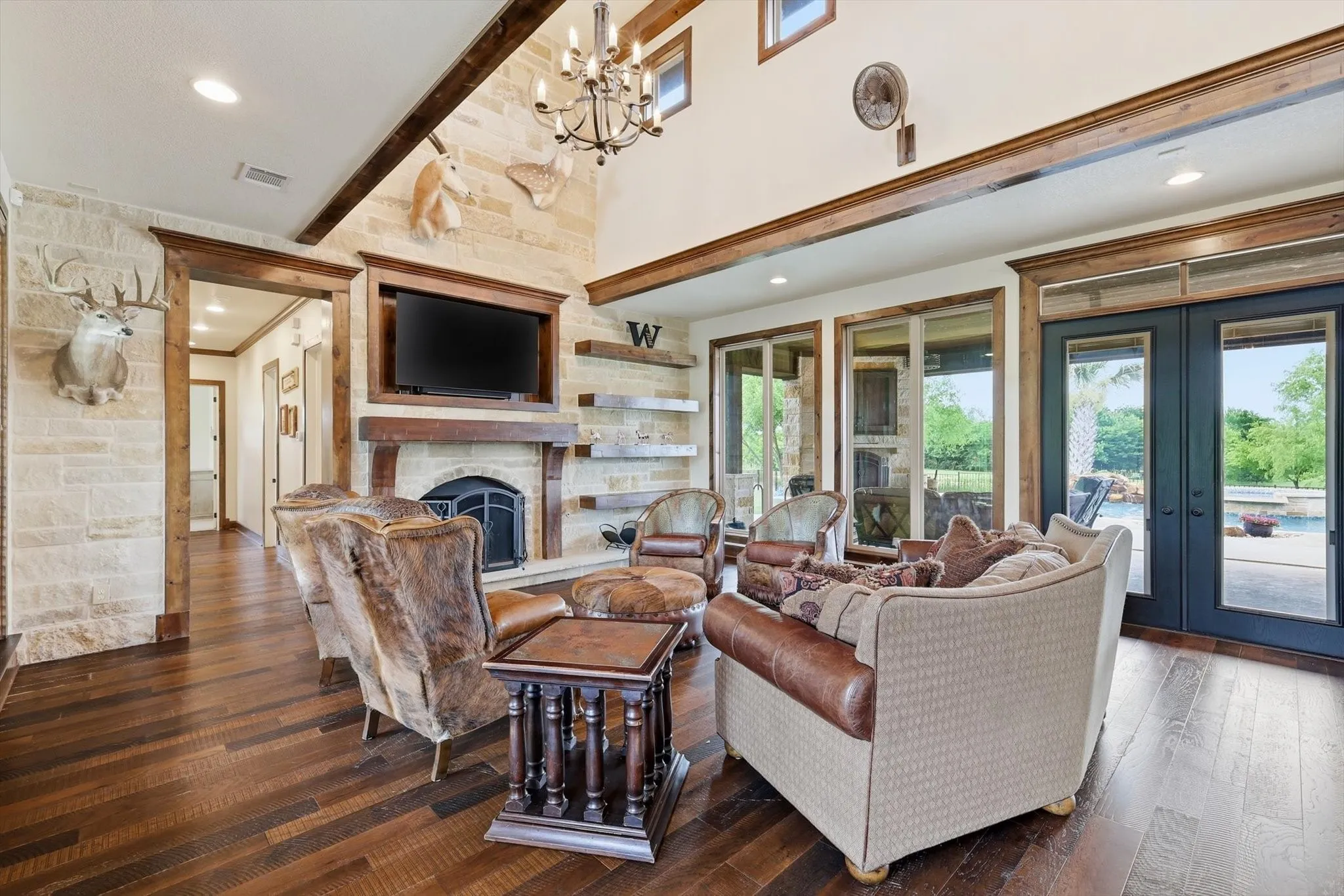 Single Family Residence For Sale in Johnson County , 9112 Sirius Lane, Godley, Texas 76044, 3 Bedroom, 3 Bathroom, 3 Garage spaces, 3,054 Sqft, built in 2018, mls#21269051, Real Estate Agent in Godley, Homes For Sale in Johnson county, Homes For Sale in Godley, Realtor in Godley Texas, Real Estate Brokerage Independent Realty Texas, Luminita Cordes Realtor