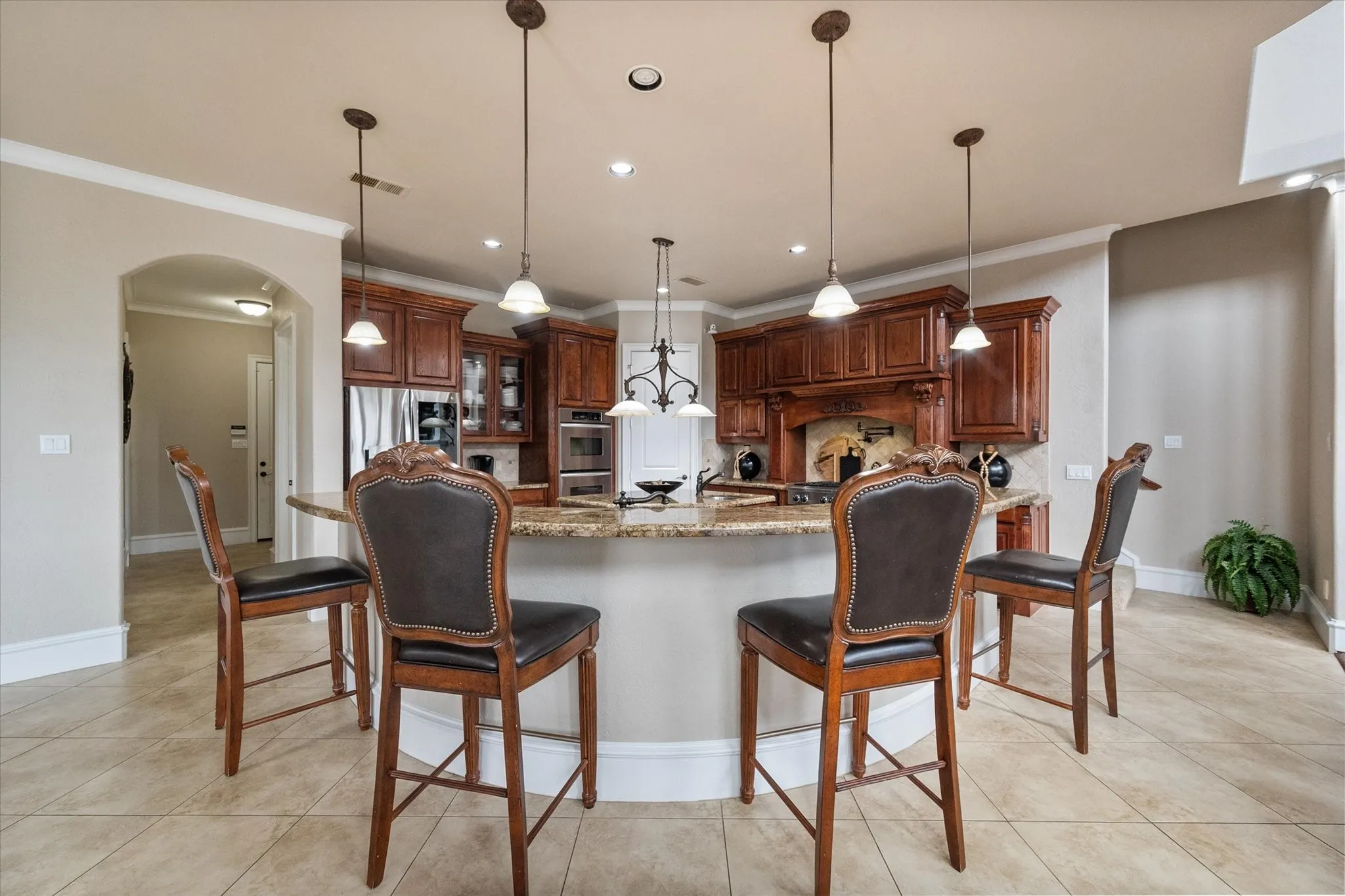 Single Family Residence For Sale in Ellis County , 160 Steel Dust Drive, Red Oak, Texas 75154, 4 Bedroom, 5 Bathroom, 3 Garage spaces, 4,984 Sqft, built in 2005, mls#21269564, Real Estate Agent in Red Oak, Homes For Sale in Ellis county, Homes For Sale in Red Oak, Realtor in Red Oak Texas, Real Estate Brokerage Independent Realty Texas, Luminita Cordes Realtor