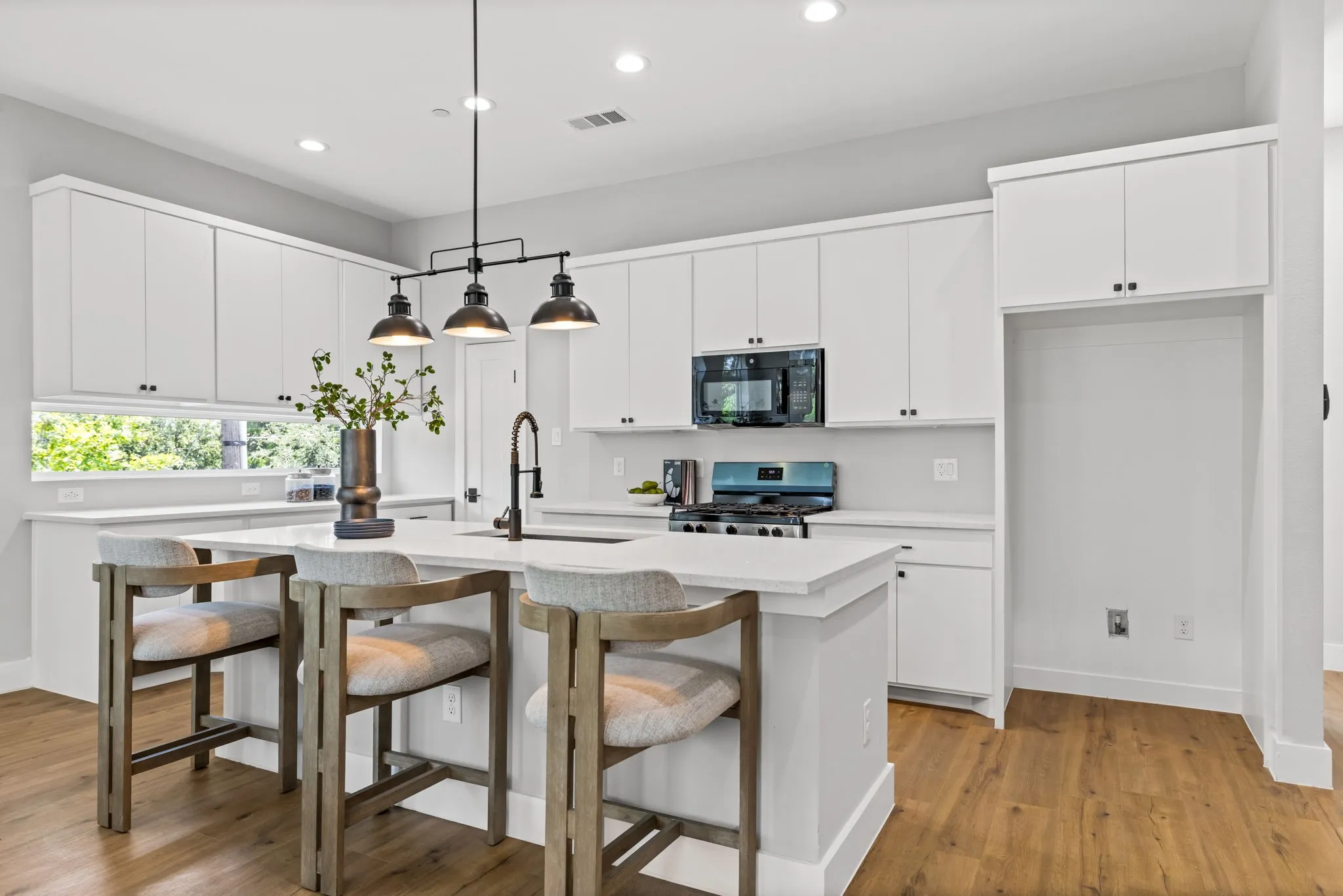For Sale in Dallas County , 4707 Virginia Avenue, Dallas, Texas 75204, 10 Bedroom, 20 Bathroom, 2 Garage spaces, 8,980 Sqft, built in 2025, Price $2,550,000, mls#21264869, Real Estate Agent in Dallas, Homes For Sale in Dallas county, Homes For Sale in Dallas, Realtor in Dallas Texas, Real Estate Brokerage Independent Realty Texas, Luminita Cordes Realtor