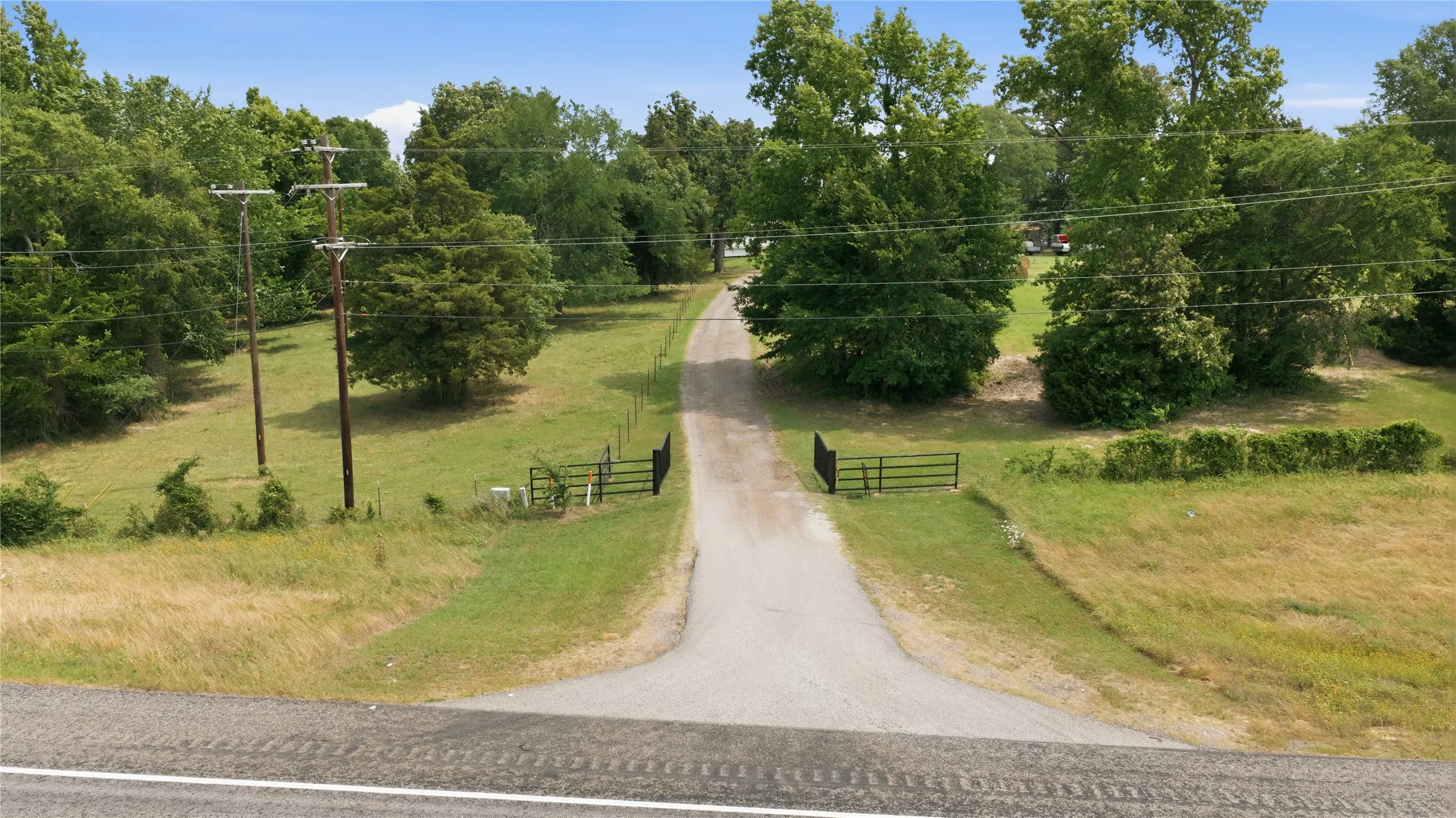 Ranch For Sale in Henderson County , 11843 Highway 175 E Highway, Larue, Texas 75770, 0, 0, Garage spaces, 0 Sqft, built in 2008, Price $3,995,000, mls#21270422, Real Estate Agent in Larue, Homes For Sale in Henderson county, Homes For Sale in Larue, Realtor in Larue Texas, Real Estate Brokerage Independent Realty Texas, Luminita Cordes Realtor