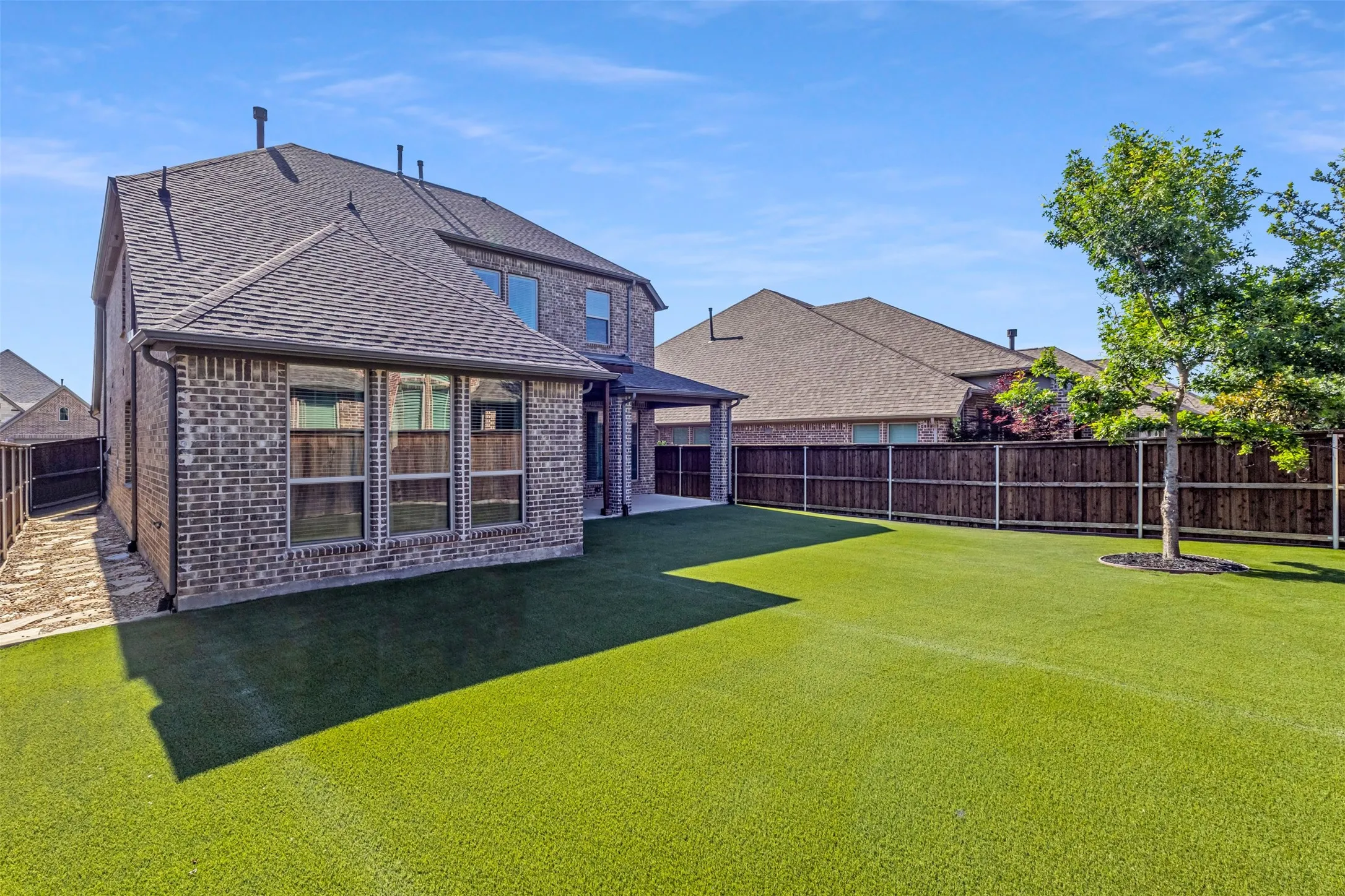 Single Family Residence For Sale in Collin County , 8517 Lake Arrowhead Trail, Mc Kinney, Texas 75071, 4 Bedroom, 3 Bathroom, 2 Garage spaces, 2,664 Sqft, built in 2018, mls#21268005, Real Estate Agent in Mc Kinney, Homes For Sale in Collin county, Homes For Sale in Mc Kinney, Realtor in Mc Kinney Texas, Real Estate Brokerage Independent Realty Texas, Luminita Cordes Realtor