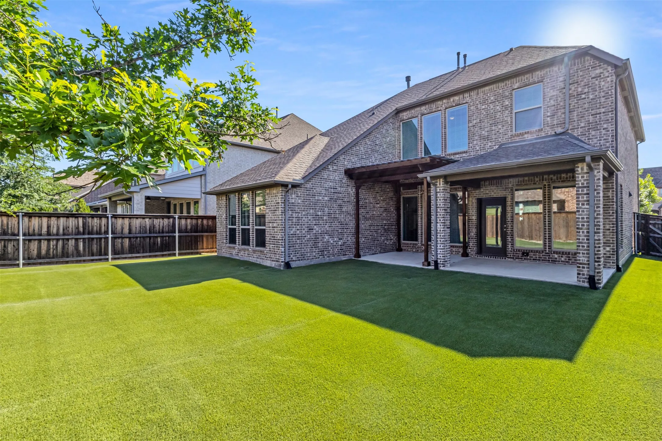 Single Family Residence For Sale in Collin County , 8517 Lake Arrowhead Trail, Mc Kinney, Texas 75071, 4 Bedroom, 3 Bathroom, 2 Garage spaces, 2,664 Sqft, built in 2018, mls#21268005, Real Estate Agent in Mc Kinney, Homes For Sale in Collin county, Homes For Sale in Mc Kinney, Realtor in Mc Kinney Texas, Real Estate Brokerage Independent Realty Texas, Luminita Cordes Realtor