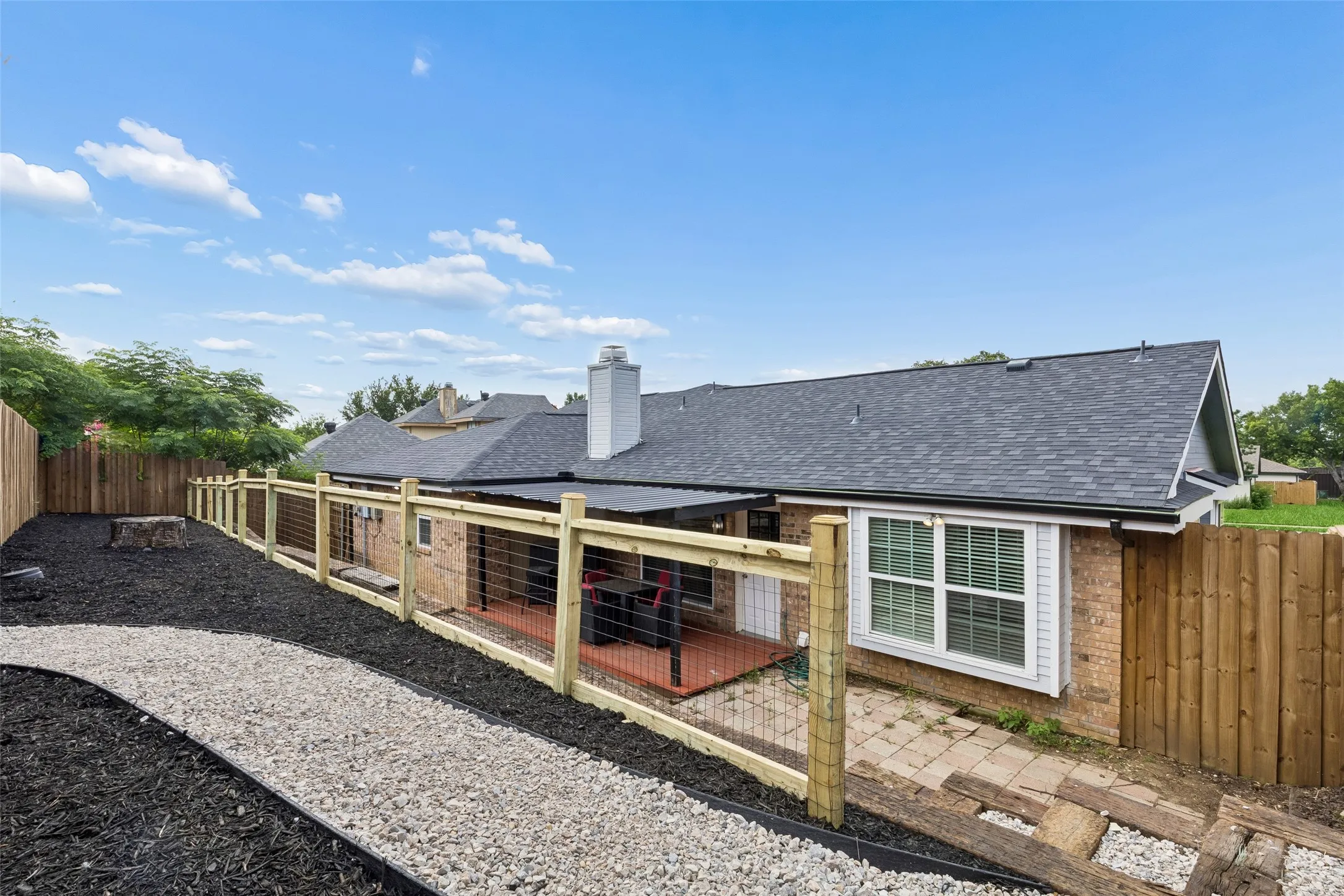 Single Family Residence For Sale in Denton County , 2035 Sancerre Lane, Carrollton, Texas 75007, 4 Bedroom, 2 Bathroom, 2 Garage spaces, 1,646 Sqft, built in 1983, mls#21266650, Real Estate Agent in Carrollton, Homes For Sale in Denton county, Homes For Sale in Carrollton, Realtor in Carrollton Texas, Real Estate Brokerage Independent Realty Texas, Luminita Cordes Realtor