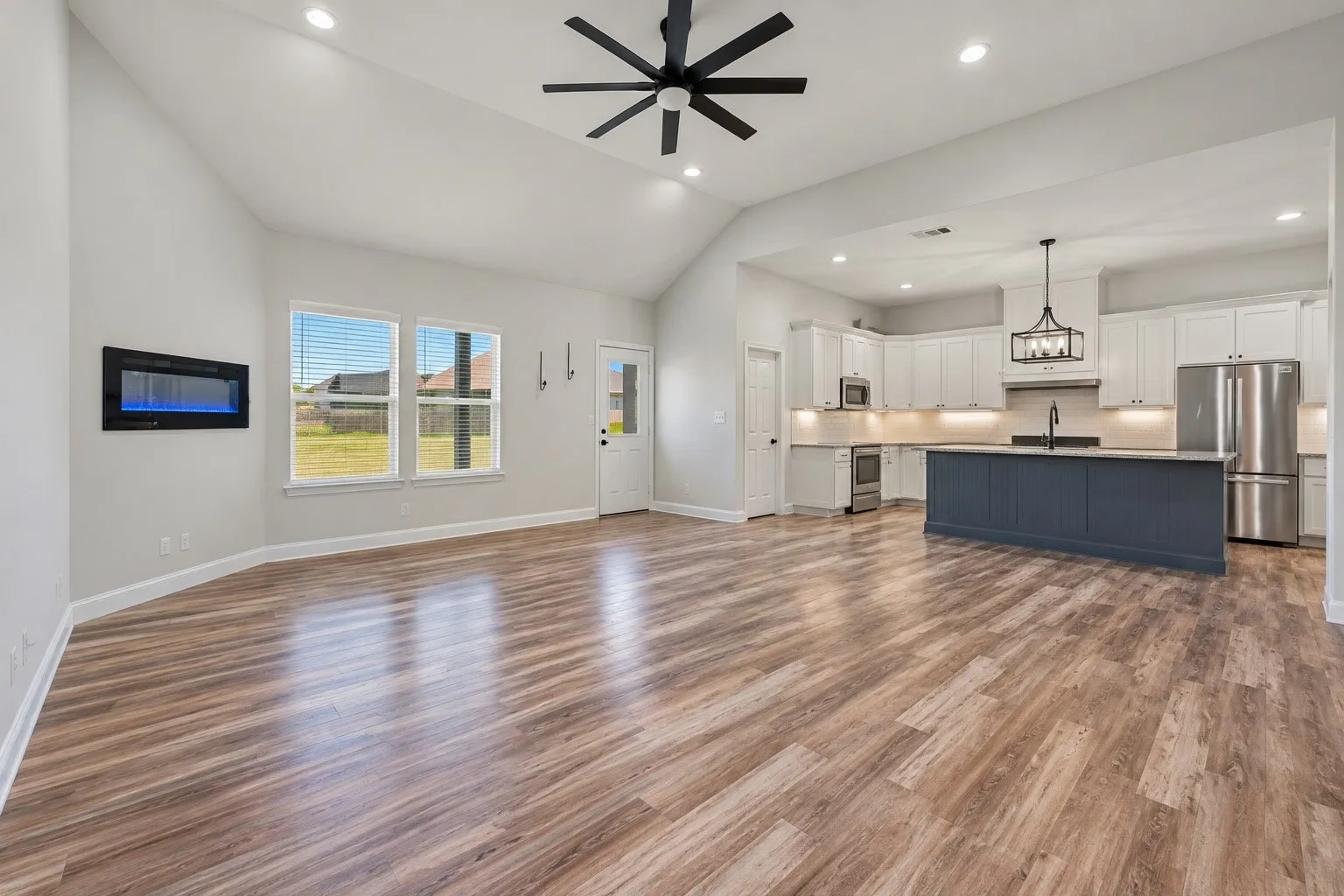 AI Removed Furniture