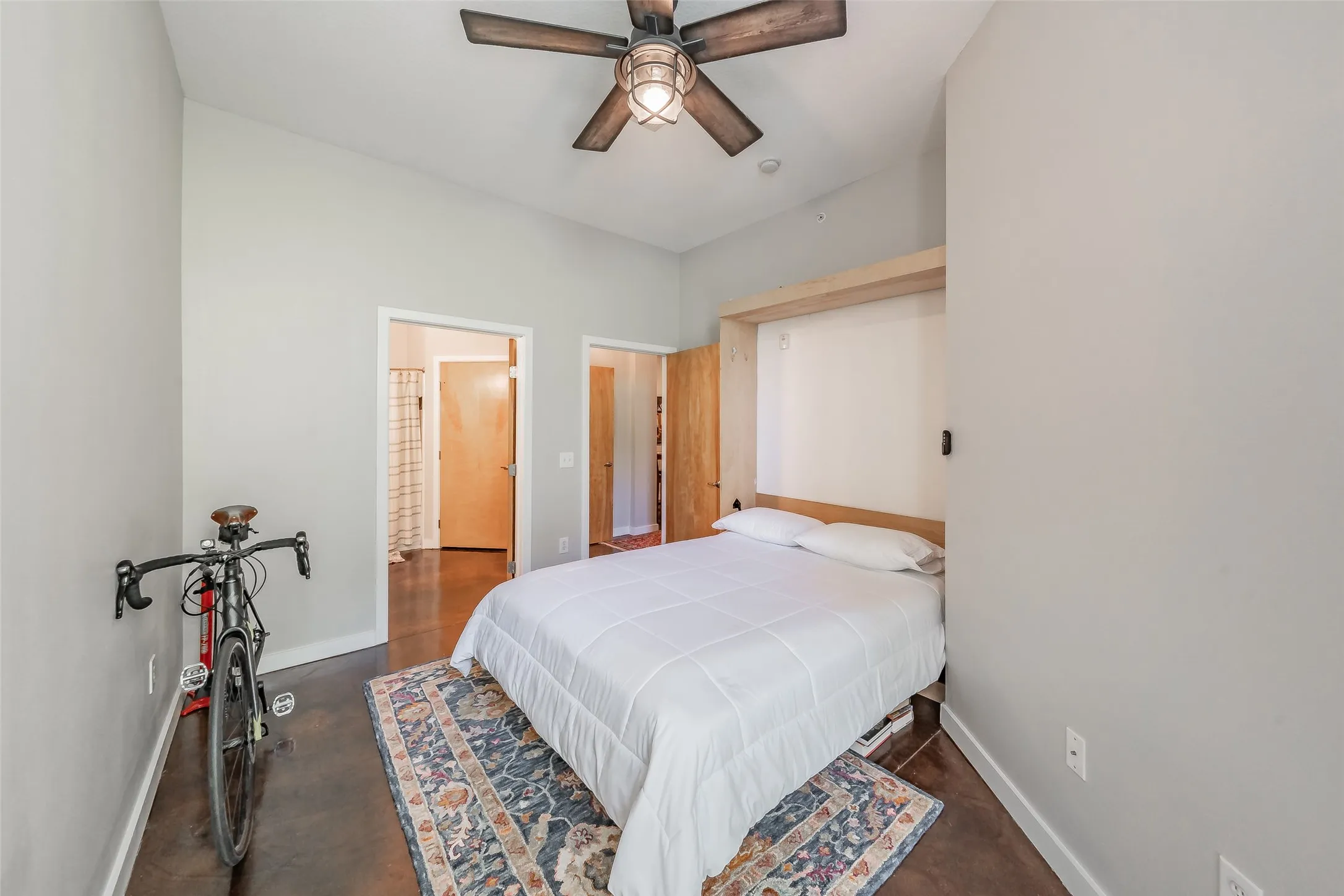 Condominium For Sale in Tarrant County , 201 W Lancaster Avenue 203, Fort Worth, Texas 76102, 2 Bedroom, 2 Bathroom, Garage spaces, 1,066 Sqft, built in 2005, mls#21270612, Real Estate Agent in Fort Worth, Homes For Sale in Tarrant county, Homes For Sale in Fort Worth, Realtor in Fort Worth Texas, Real Estate Brokerage Independent Realty Texas, Luminita Cordes Realtor