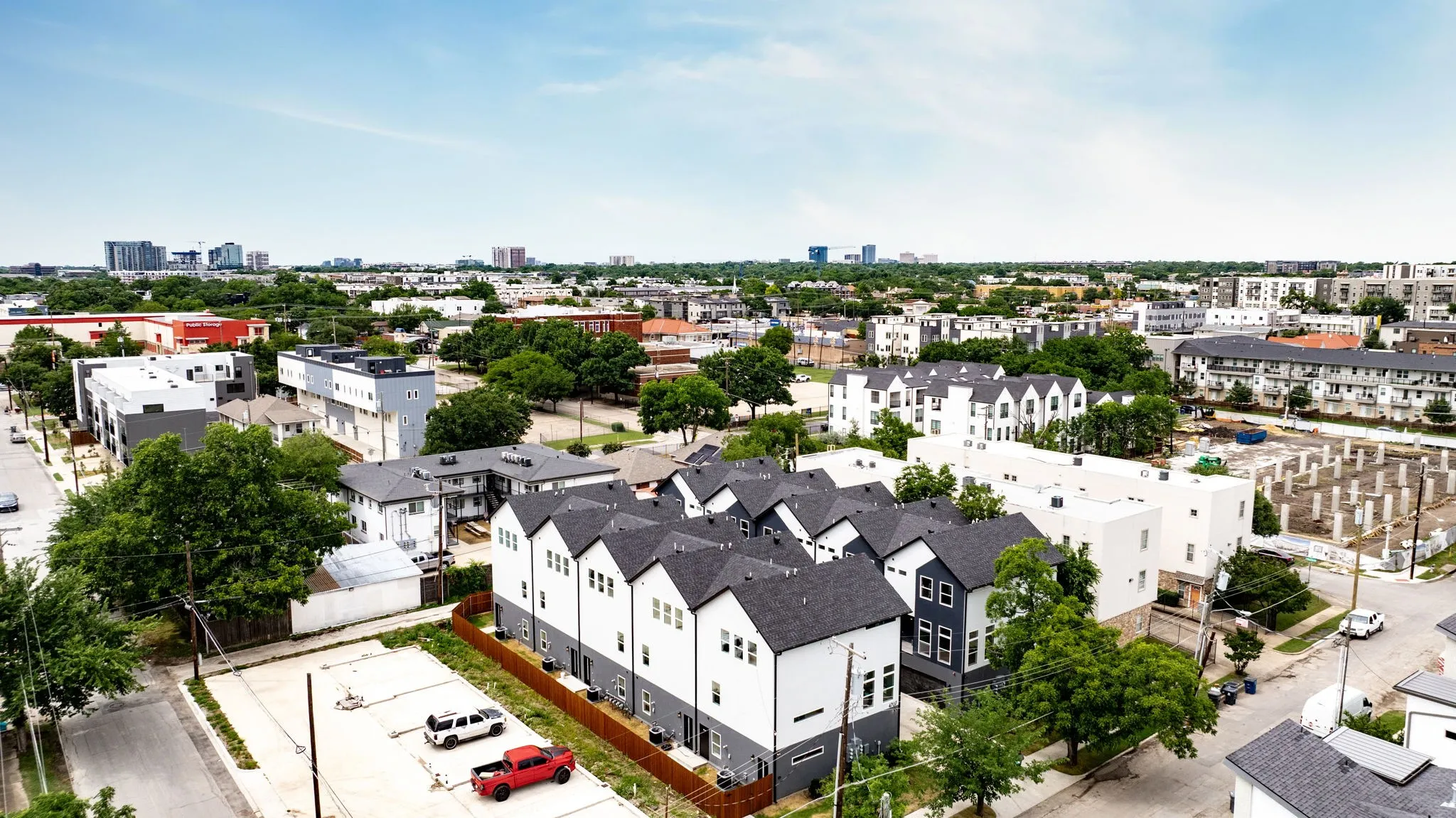 For Sale in Dallas County , 4709 Virginia, Dallas, Texas 75204, 10 Bedroom, 20 Bathroom, 2 Garage spaces, 8,980 Sqft, built in 2023, Price $2,550,000, mls#21264866, Real Estate Agent in Dallas, Homes For Sale in Dallas county, Homes For Sale in Dallas, Realtor in Dallas Texas, Real Estate Brokerage Independent Realty Texas, Luminita Cordes Realtor