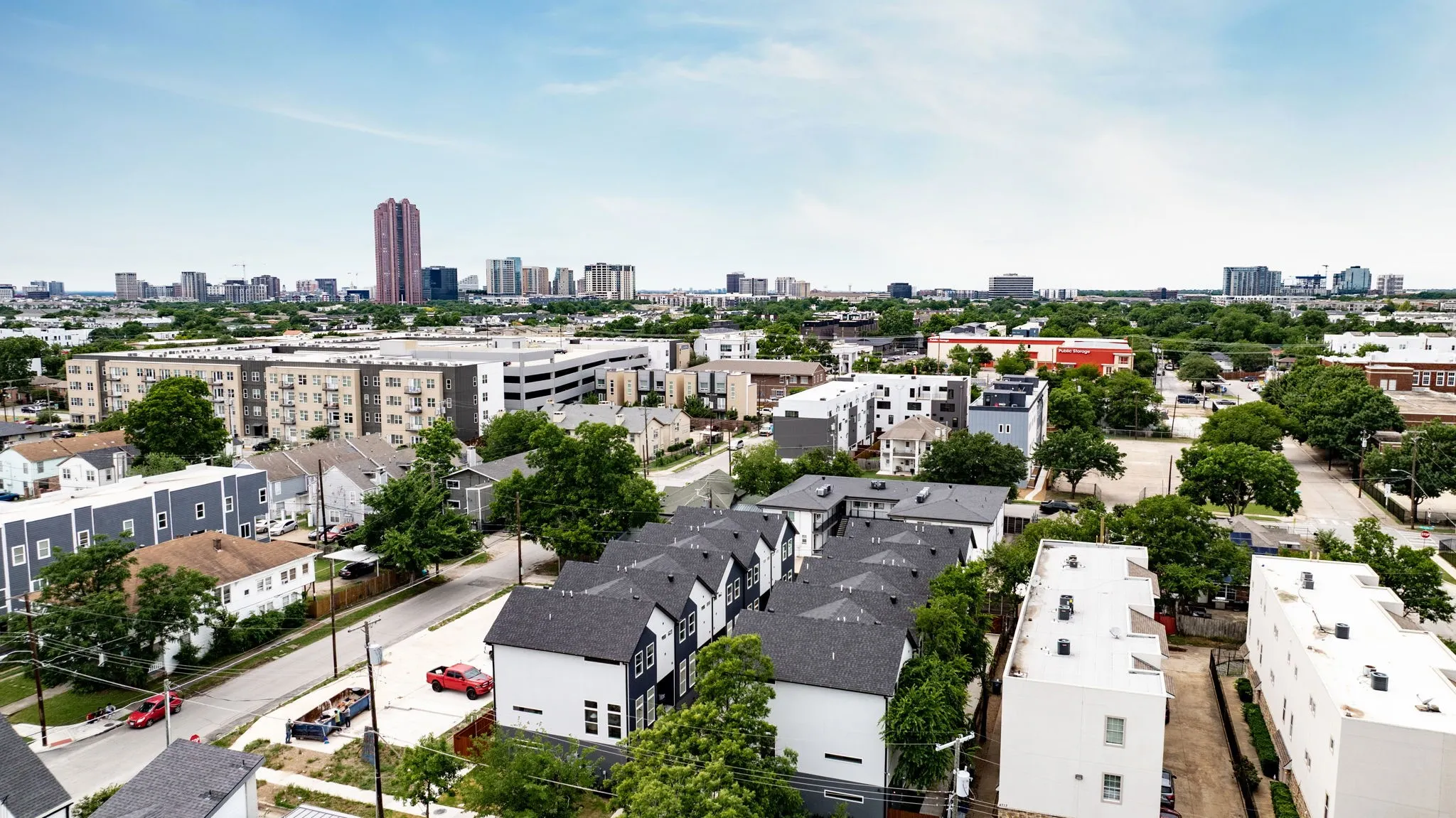 For Sale in Dallas County , 4709 Virginia, Dallas, Texas 75204, 10 Bedroom, 20 Bathroom, 2 Garage spaces, 8,980 Sqft, built in 2023, Price $2,550,000, mls#21264866, Real Estate Agent in Dallas, Homes For Sale in Dallas county, Homes For Sale in Dallas, Realtor in Dallas Texas, Real Estate Brokerage Independent Realty Texas, Luminita Cordes Realtor