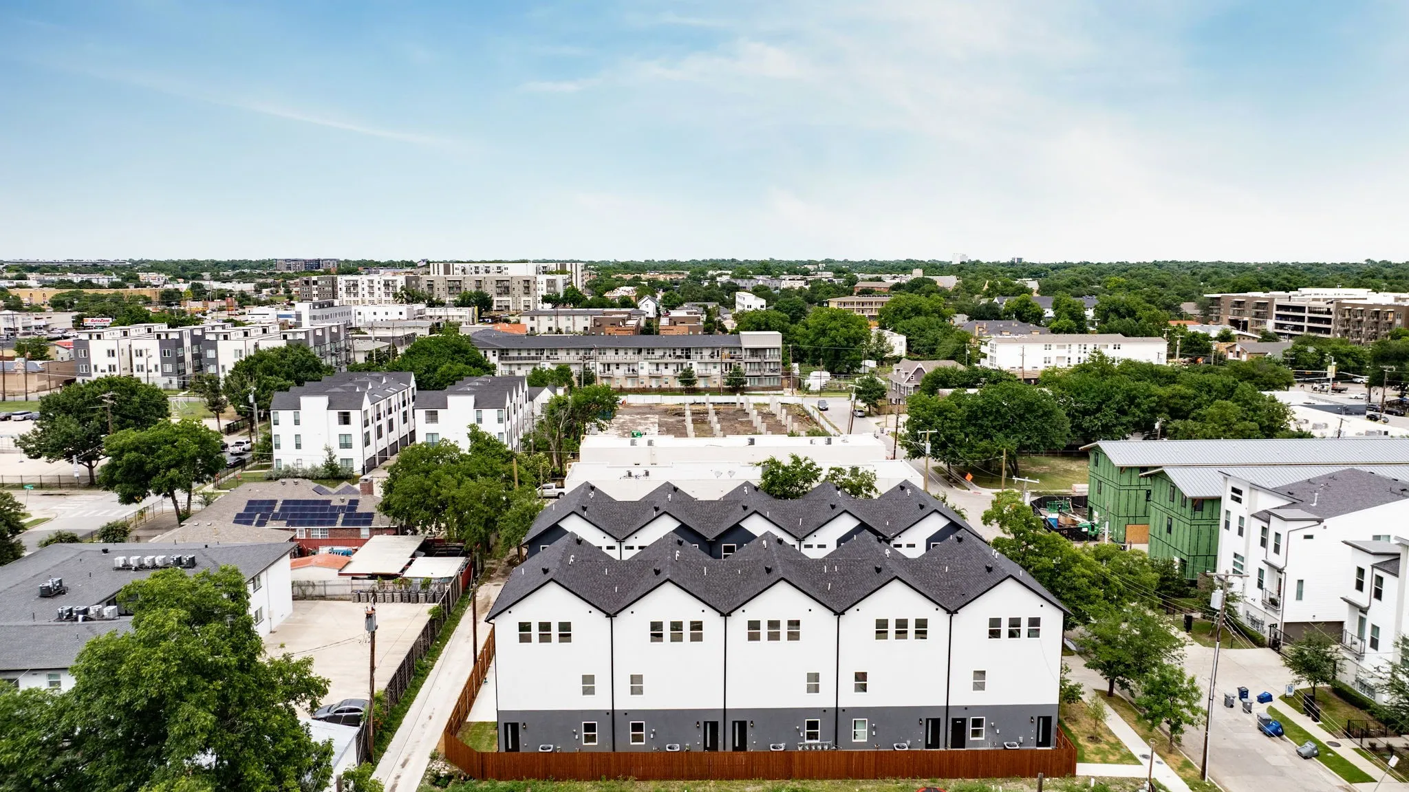 For Sale in Dallas County , 4709 Virginia, Dallas, Texas 75204, 10 Bedroom, 20 Bathroom, 2 Garage spaces, 8,980 Sqft, built in 2023, Price $2,550,000, mls#21264866, Real Estate Agent in Dallas, Homes For Sale in Dallas county, Homes For Sale in Dallas, Realtor in Dallas Texas, Real Estate Brokerage Independent Realty Texas, Luminita Cordes Realtor