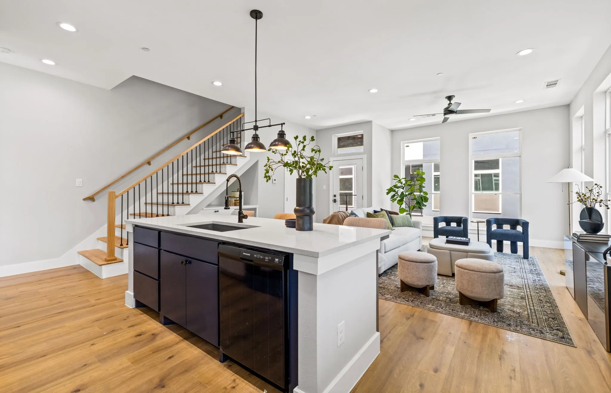 For Sale in Dallas County , 4709 Virginia, Dallas, Texas 75204, 10 Bedroom, 20 Bathroom, 2 Garage spaces, 8,980 Sqft, built in 2023, Price $2,550,000, mls#21264866, Real Estate Agent in Dallas, Homes For Sale in Dallas county, Homes For Sale in Dallas, Realtor in Dallas Texas, Real Estate Brokerage Independent Realty Texas, Luminita Cordes Realtor