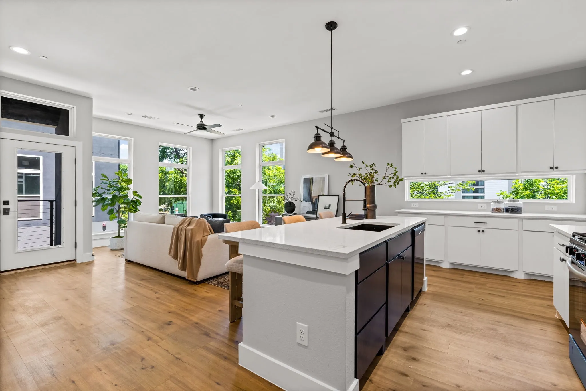 For Sale in Dallas County , 4709 Virginia, Dallas, Texas 75204, 10 Bedroom, 20 Bathroom, 2 Garage spaces, 8,980 Sqft, built in 2023, Price $2,550,000, mls#21264866, Real Estate Agent in Dallas, Homes For Sale in Dallas county, Homes For Sale in Dallas, Realtor in Dallas Texas, Real Estate Brokerage Independent Realty Texas, Luminita Cordes Realtor