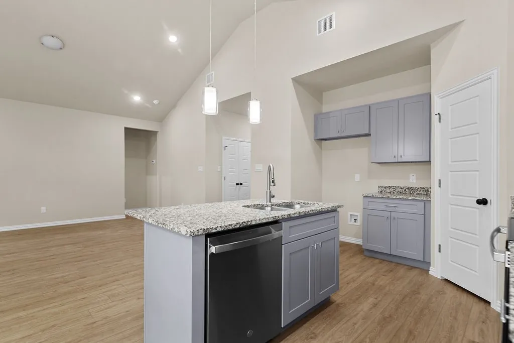 Single Family Residence For Sale in Tarrant County , 2915 La Salle Street, Fort Worth, Texas 76131, 4 Bedroom, 2 Bathroom, 2 Garage spaces, 1,660 Sqft, built in 2026, mls#21270634, Real Estate Agent in Fort Worth, Homes For Sale in Tarrant county, Homes For Sale in Fort Worth, Realtor in Fort Worth Texas, Real Estate Brokerage Independent Realty Texas, Luminita Cordes Realtor