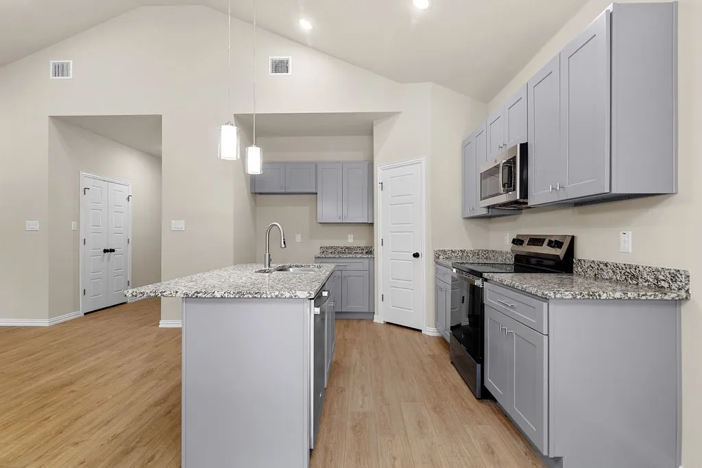 Single Family Residence For Sale in Tarrant County , 2915 La Salle Street, Fort Worth, Texas 76131, 4 Bedroom, 2 Bathroom, 2 Garage spaces, 1,660 Sqft, built in 2026, mls#21270634, Real Estate Agent in Fort Worth, Homes For Sale in Tarrant county, Homes For Sale in Fort Worth, Realtor in Fort Worth Texas, Real Estate Brokerage Independent Realty Texas, Luminita Cordes Realtor