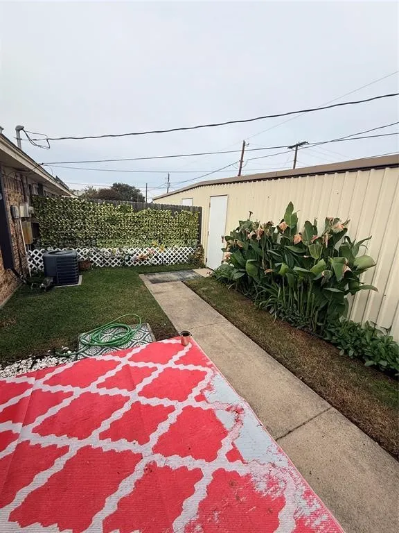 Single Family Residence For Sale in Tarrant County , 5728 Cancun Drive, North Richland Hills, Texas 76180, 4 Bedroom, 4 Bathroom, Garage spaces, 1,062 Sqft, built in 1985, mls#21270635, Real Estate Agent in North Richland Hills, Homes For Sale in Tarrant county, Homes For Sale in North Richland Hills, Realtor in North Richland Hills Texas, Real Estate Brokerage Independent Realty Texas, Luminita Cordes Realtor