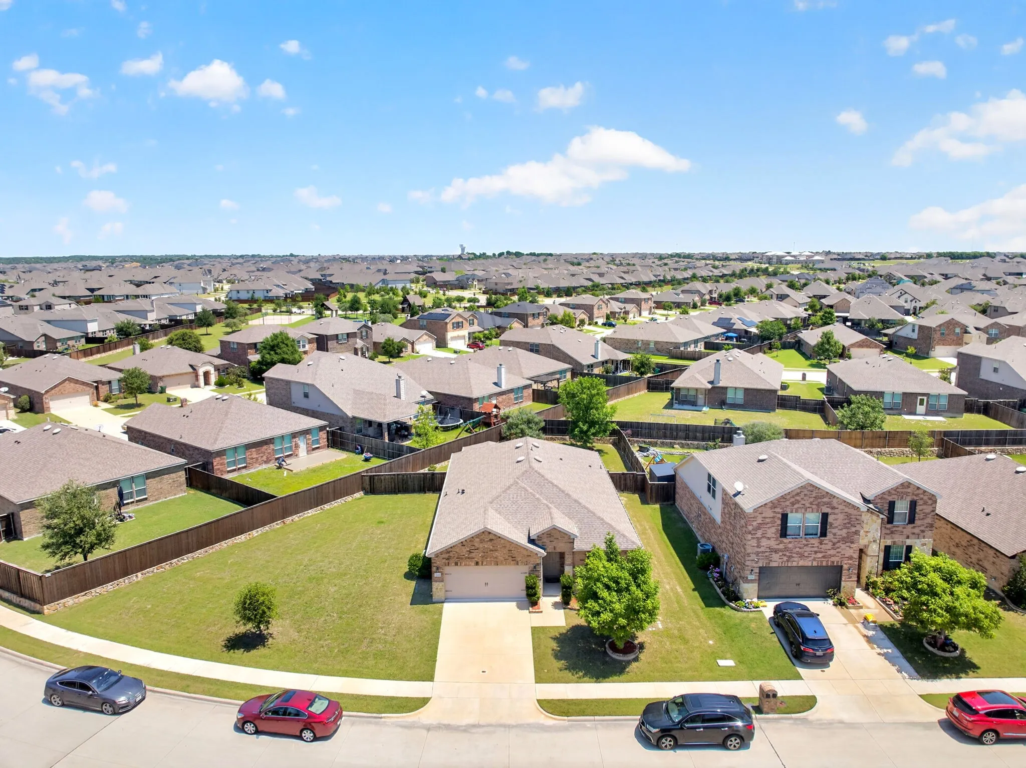 Single Family Residence For Sale in Kaufman County , 2232 Heaton Street, Forney, Texas 75126, 3 Bedroom, 2 Bathroom, 2 Garage spaces, 2,146 Sqft, built in 2018, mls#21270384, Real Estate Agent in Forney, Homes For Sale in Kaufman county, Homes For Sale in Forney, Realtor in Forney Texas, Real Estate Brokerage Independent Realty Texas, Luminita Cordes Realtor