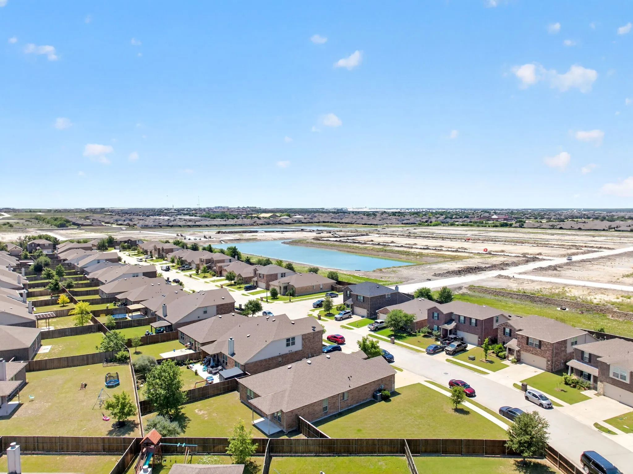 Single Family Residence For Sale in Kaufman County , 2232 Heaton Street, Forney, Texas 75126, 3 Bedroom, 2 Bathroom, 2 Garage spaces, 2,146 Sqft, built in 2018, mls#21270384, Real Estate Agent in Forney, Homes For Sale in Kaufman county, Homes For Sale in Forney, Realtor in Forney Texas, Real Estate Brokerage Independent Realty Texas, Luminita Cordes Realtor