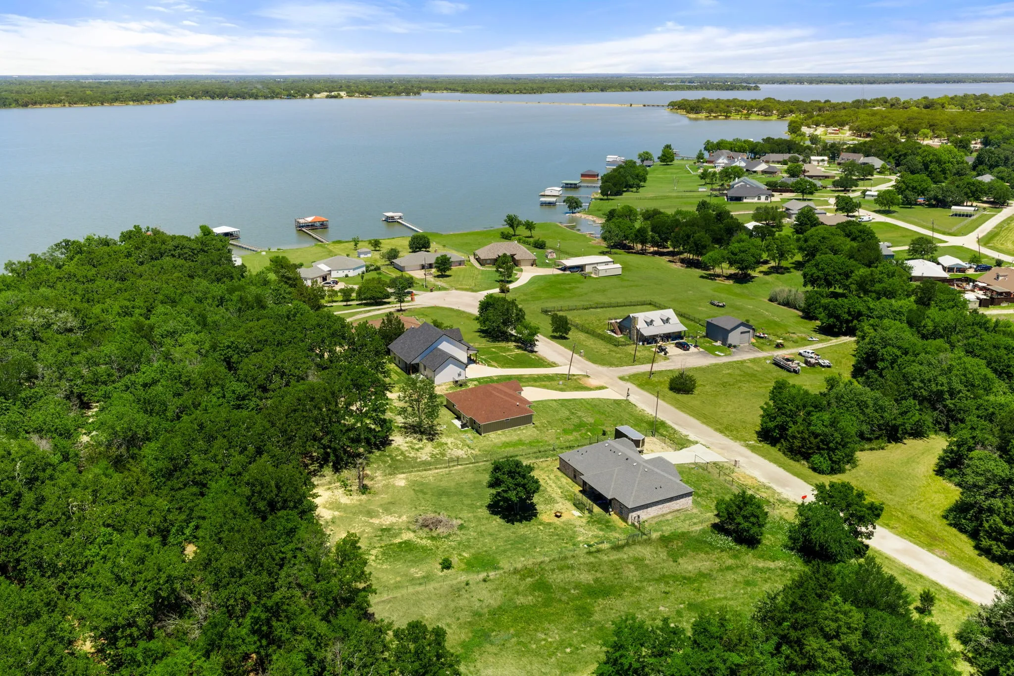 Single Family Residence For Sale in Hunt County , 10718 Karen Sue Court, Quinlan, Texas 75474, 3 Bedroom, 2 Bathroom, 2 Garage spaces, 1,809 Sqft, built in 2021, mls#21266499, Real Estate Agent in Quinlan, Homes For Sale in Hunt county, Homes For Sale in Quinlan, Realtor in Quinlan Texas, Real Estate Brokerage Independent Realty Texas, Luminita Cordes Realtor