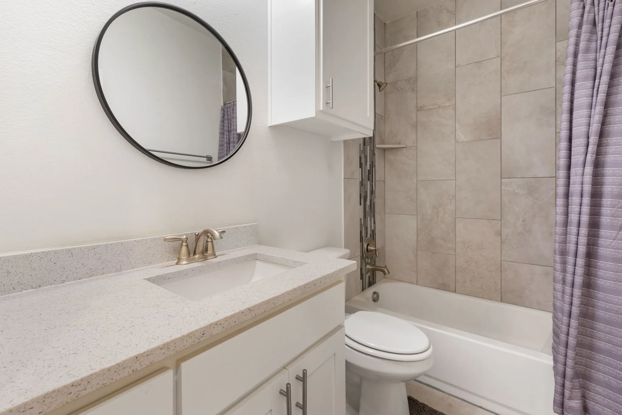 Single Family Residence For Sale in Hunt County , 10718 Karen Sue Court, Quinlan, Texas 75474, 3 Bedroom, 2 Bathroom, 2 Garage spaces, 1,809 Sqft, built in 2021, mls#21266499, Real Estate Agent in Quinlan, Homes For Sale in Hunt county, Homes For Sale in Quinlan, Realtor in Quinlan Texas, Real Estate Brokerage Independent Realty Texas, Luminita Cordes Realtor