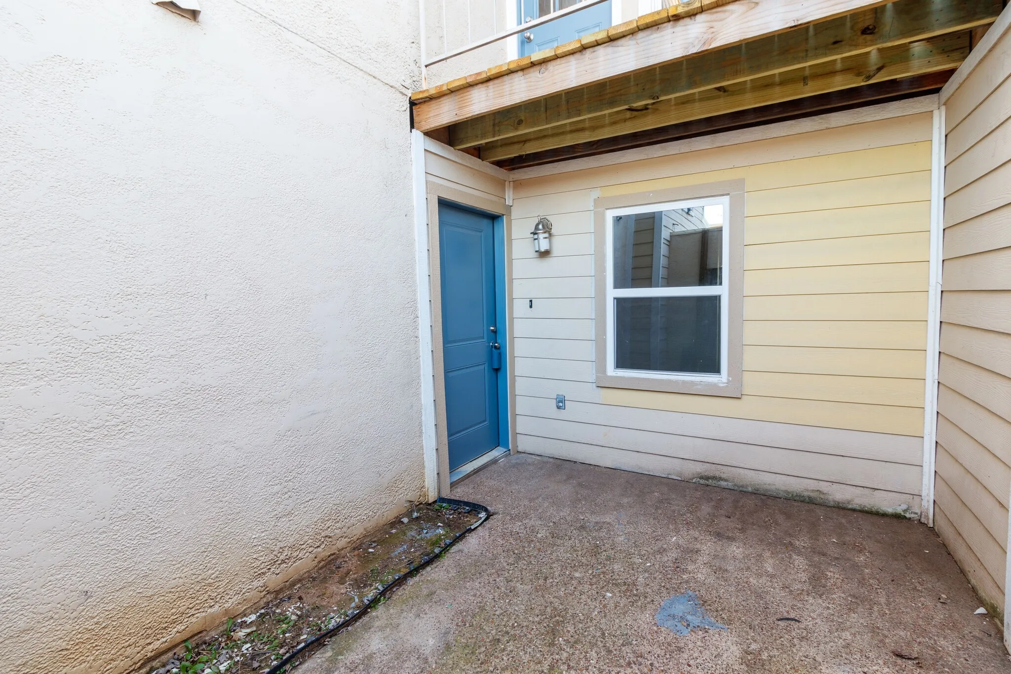 Townhouse For Sale in Tarrant County , 4511 Alamosa, Fort Worth, Texas 76119, 3 Bedroom, 2 Bathroom, 2 Garage spaces, 1,470 Sqft, built in 1973, mls#21262126, Real Estate Agent in Fort Worth, Homes For Sale in Tarrant county, Homes For Sale in Fort Worth, Realtor in Fort Worth Texas, Real Estate Brokerage Independent Realty Texas, Luminita Cordes Realtor