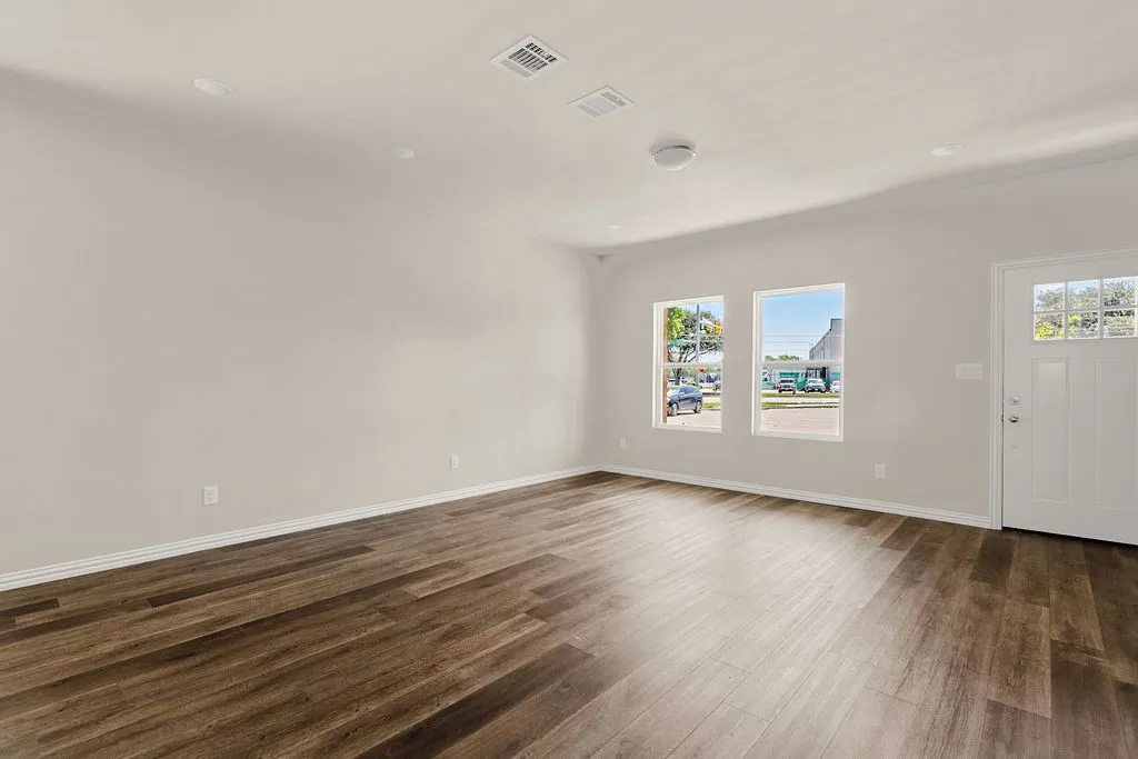 Single Family Residence For Sale in Tarrant County , 3849 Kimbo Road, Fort Worth, Texas 76104, 3 Bedroom, 3 Bathroom, Garage spaces, 1,442 Sqft, built in 2026, mls#21270688, Real Estate Agent in Fort Worth, Homes For Sale in Tarrant county, Homes For Sale in Fort Worth, Realtor in Fort Worth Texas, Real Estate Brokerage Independent Realty Texas, Luminita Cordes Realtor
