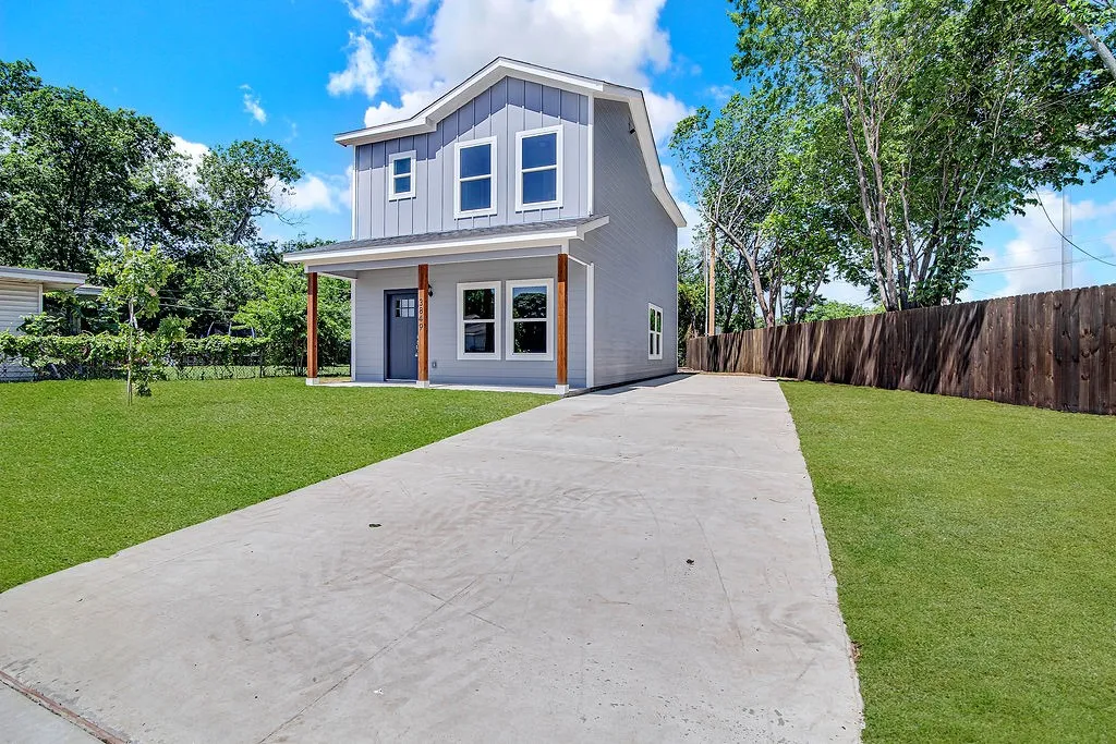Single Family Residence For Sale in Tarrant County , 3849 Kimbo Road, Fort Worth, Texas 76104, 3 Bedroom, 3 Bathroom, Garage spaces, 1,442 Sqft, built in 2026, mls#21270688, Real Estate Agent in Fort Worth, Homes For Sale in Tarrant county, Homes For Sale in Fort Worth, Realtor in Fort Worth Texas, Real Estate Brokerage Independent Realty Texas, Luminita Cordes Realtor