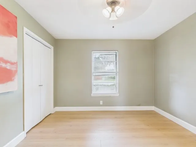 Single Family Residence For Sale in Henderson County , 710 Bunny Rabbit Road, Athens, Texas 75751, 3 Bedroom, 2 Bathroom, 2 Garage spaces, 1,656 Sqft, built in 1974, mls#21270673, Real Estate Agent in Athens, Homes For Sale in Henderson county, Homes For Sale in Athens, Realtor in Athens Texas, Real Estate Brokerage Independent Realty Texas, Luminita Cordes Realtor