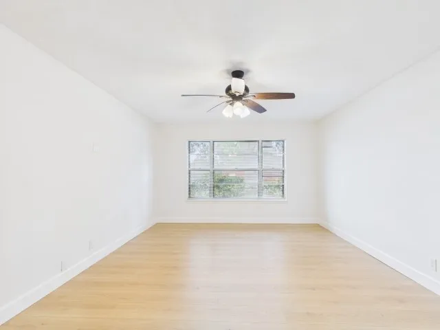 Single Family Residence For Sale in Henderson County , 710 Bunny Rabbit Road, Athens, Texas 75751, 3 Bedroom, 2 Bathroom, 2 Garage spaces, 1,656 Sqft, built in 1974, mls#21270673, Real Estate Agent in Athens, Homes For Sale in Henderson county, Homes For Sale in Athens, Realtor in Athens Texas, Real Estate Brokerage Independent Realty Texas, Luminita Cordes Realtor