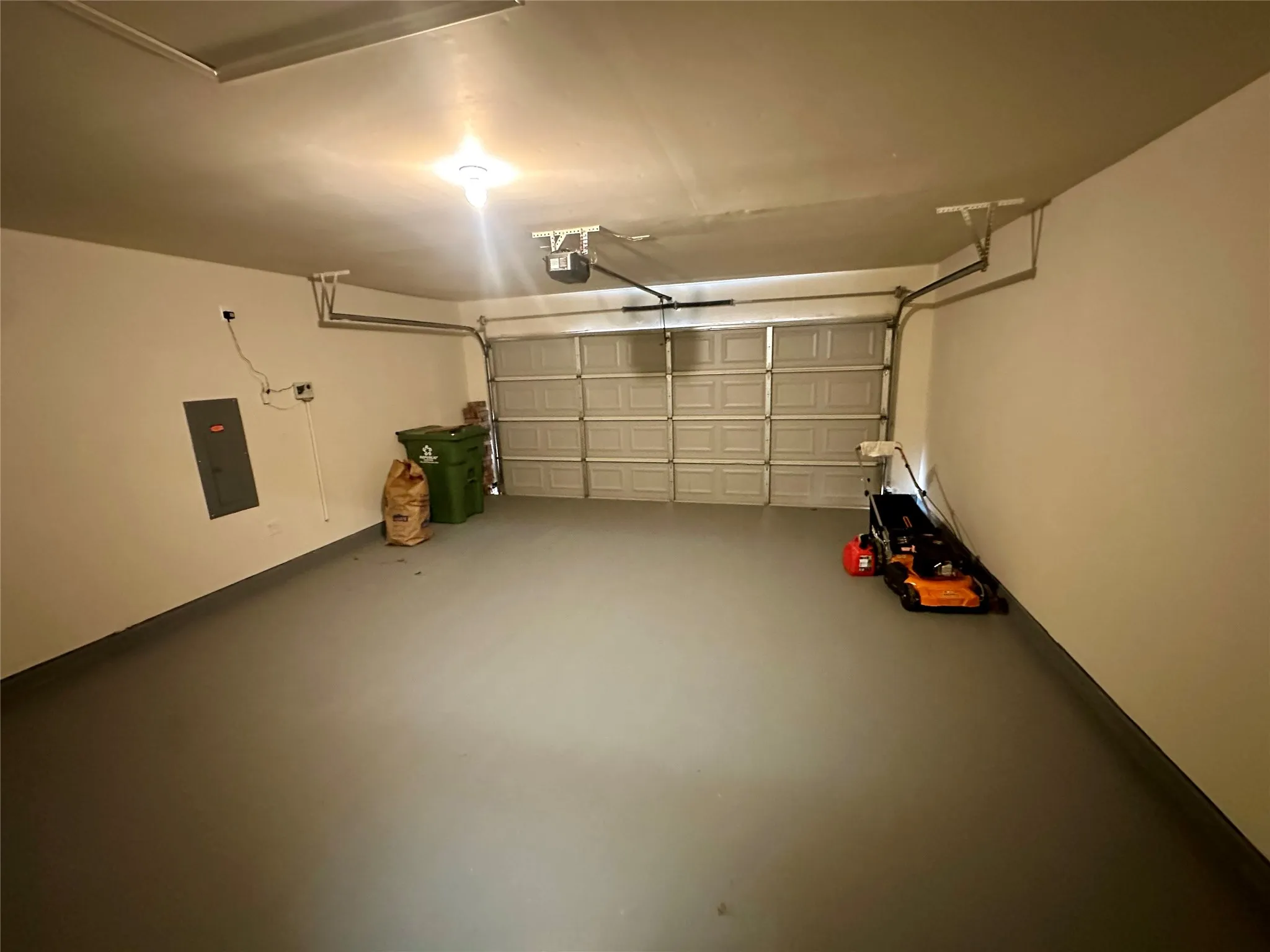 Single Family Residence For Rent in Denton County , 8801 Sierra Trail, Cross Roads, Texas 76227, 4 Bedroom, 3 Bathroom, 2 Garage spaces, 2,627 Sqft, built in 2007, mls#21270711, Real Estate Agent in Cross Roads, Homes For Rent in Denton county, Homes For Rent in Cross Roads, Realtor in Cross Roads Texas, Real Estate Brokerage Independent Realty Texas, Luminita Cordes Realtor