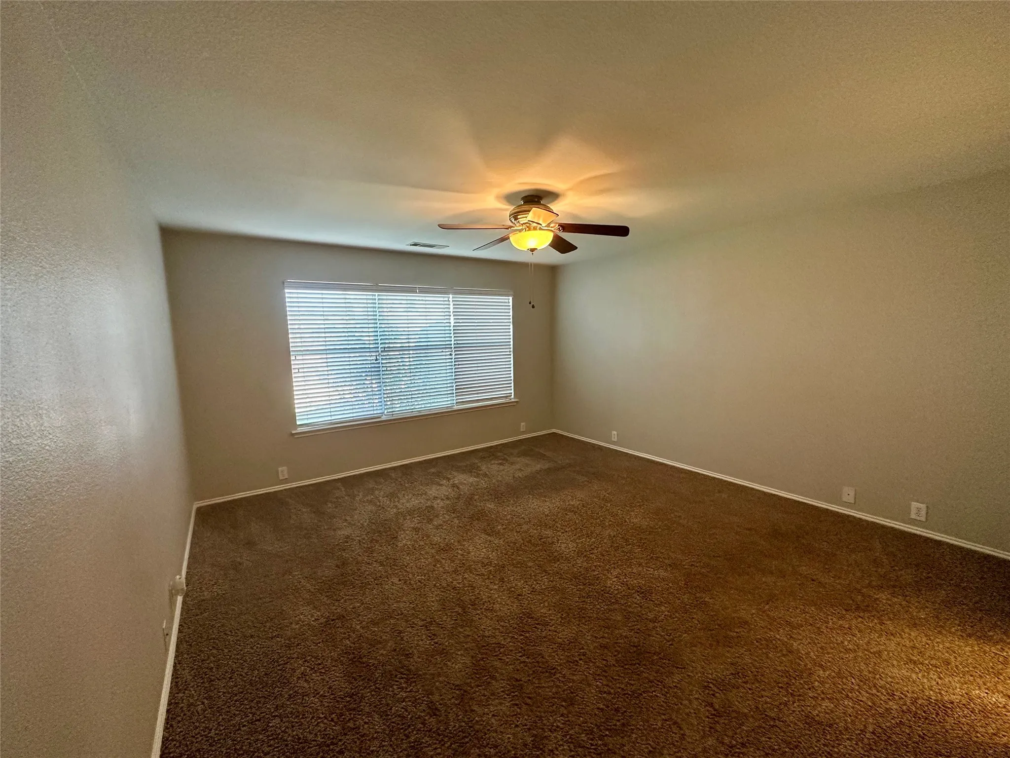 Single Family Residence For Rent in Denton County , 8801 Sierra Trail, Cross Roads, Texas 76227, 4 Bedroom, 3 Bathroom, 2 Garage spaces, 2,627 Sqft, built in 2007, mls#21270711, Real Estate Agent in Cross Roads, Homes For Rent in Denton county, Homes For Rent in Cross Roads, Realtor in Cross Roads Texas, Real Estate Brokerage Independent Realty Texas, Luminita Cordes Realtor