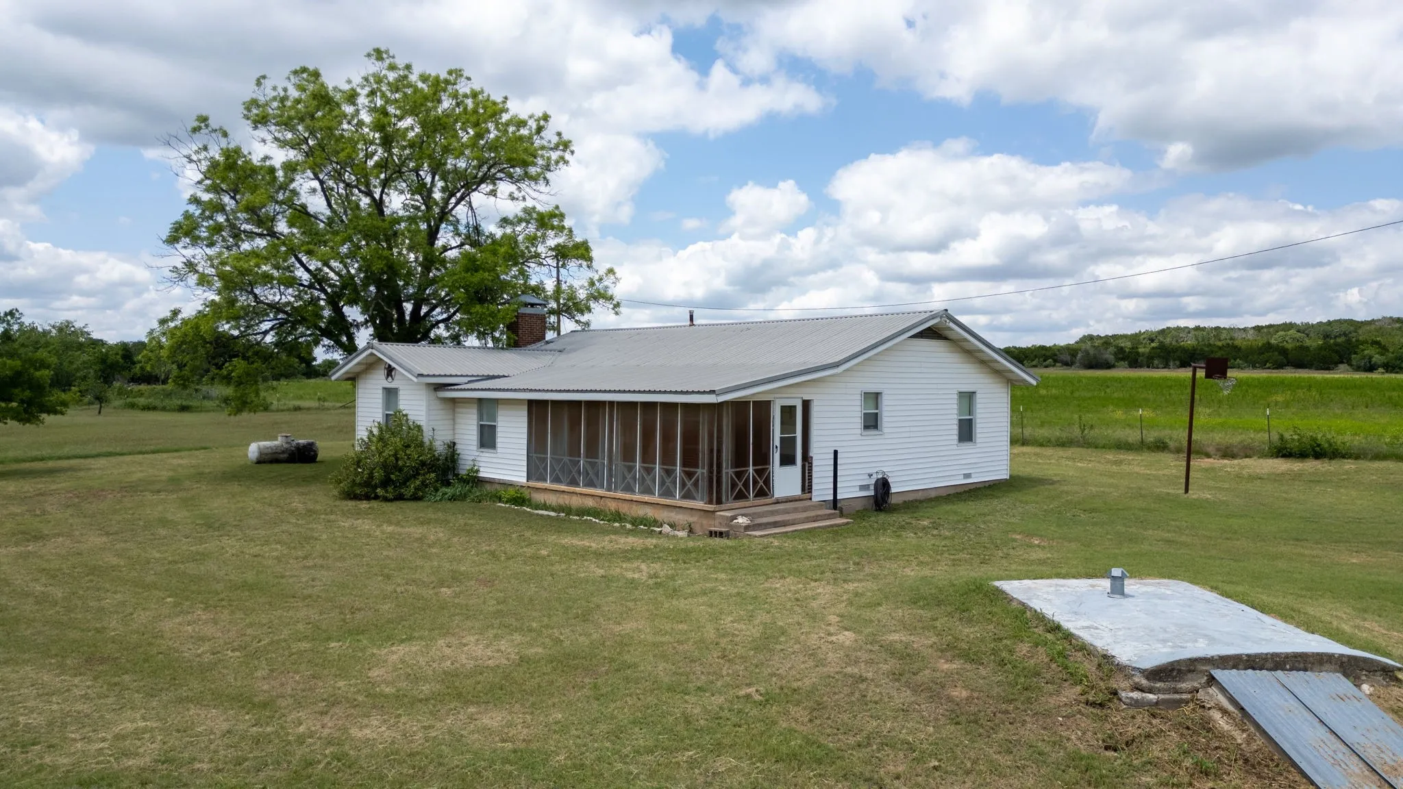 Ranch For Sale in Hamilton County , 1233 County Road 434, Hamilton, Texas 76531, 0, 0, Garage spaces, 0 Sqft, built in 1960, Price $2,650,000, mls#21270745, Real Estate Agent in Hamilton, Homes For Sale in Hamilton county, Homes For Sale in Hamilton, Realtor in Hamilton Texas, Real Estate Brokerage Independent Realty Texas, Luminita Cordes Realtor