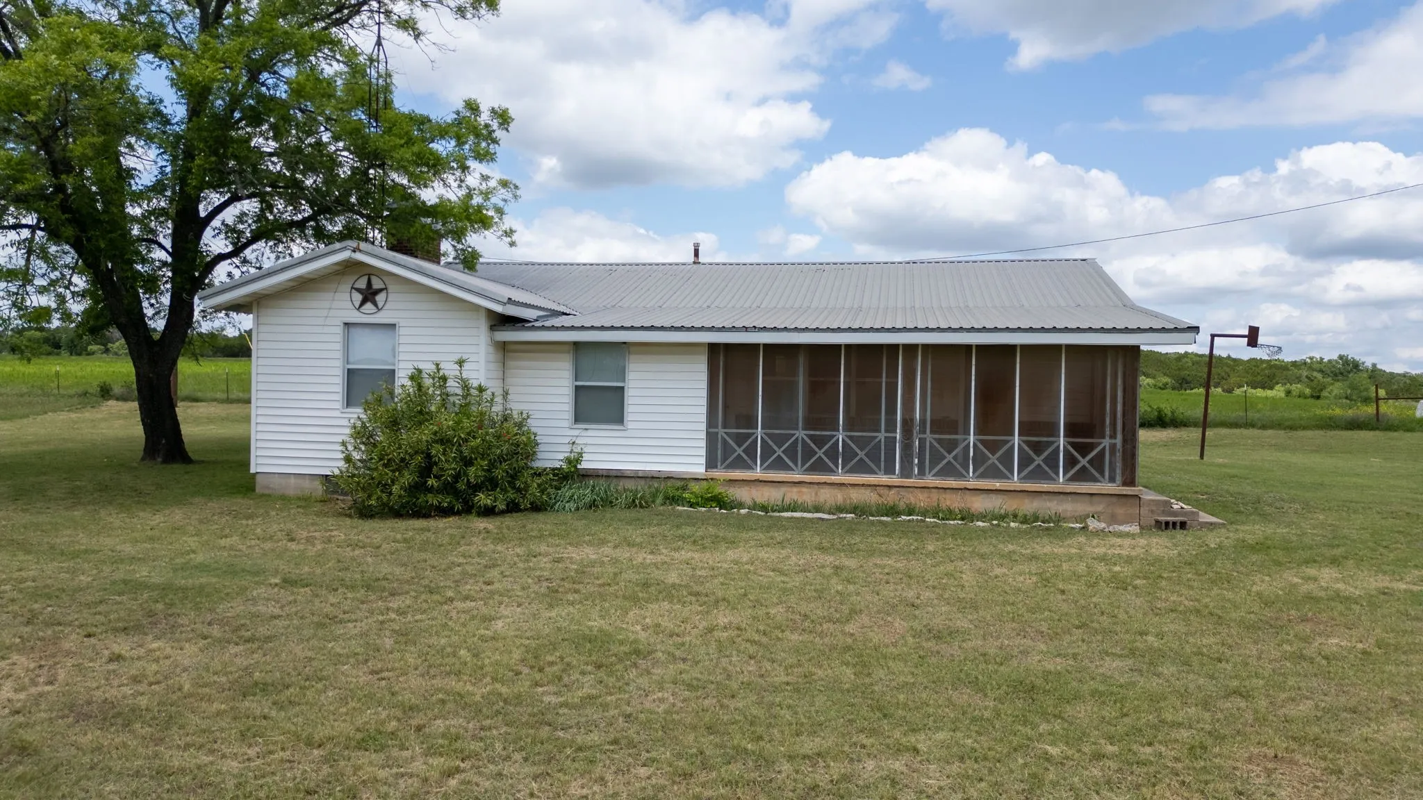 Ranch For Sale in Hamilton County , 1233 County Road 434, Hamilton, Texas 76531, 0, 0, Garage spaces, 0 Sqft, built in 1960, Price $2,650,000, mls#21270745, Real Estate Agent in Hamilton, Homes For Sale in Hamilton county, Homes For Sale in Hamilton, Realtor in Hamilton Texas, Real Estate Brokerage Independent Realty Texas, Luminita Cordes Realtor