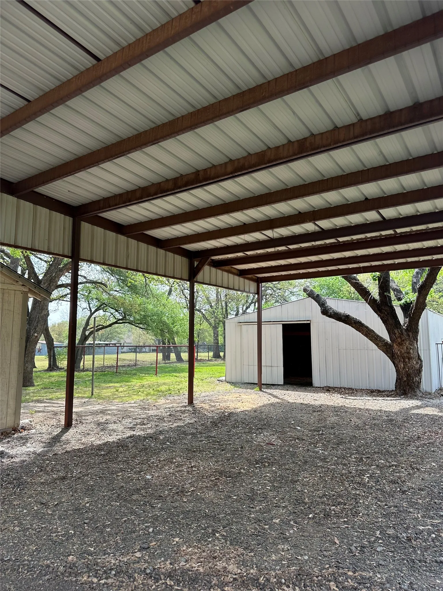 Single Family Residence For Rent in Tarrant County , 228 S Pearson Lane, Keller, Texas 76248, 3 Bedroom, 2 Bathroom, 4 Garage spaces, 1,958 Sqft, built in 1985, mls#21255444, Real Estate Agent in Keller, Homes For Rent in Tarrant county, Homes For Rent in Keller, Realtor in Keller Texas, Real Estate Brokerage Independent Realty Texas, Luminita Cordes Realtor