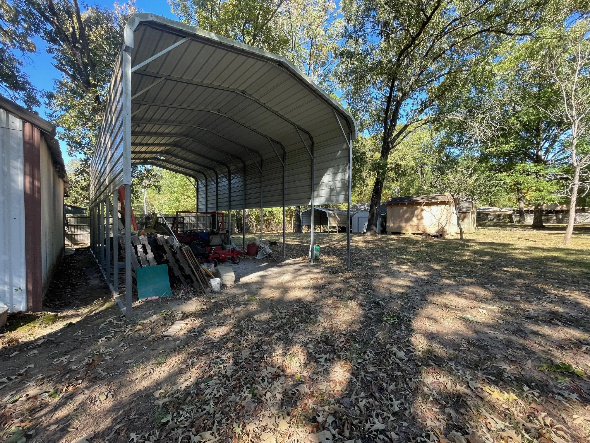 Single Family Residence For Sale in Morris County , 1203 CR 1127, Daingerfield, Texas 75638, 3 Bedrooms, 3 Bathrooms, 2 Garage spaces, 1,800 Sqft, built in 1977, Price $255,000, mls#21270791, Real Estate Agent in Daingerfield, Homes For Sale in Morris county, Homes For Sale in Daingerfield, Realtor in Daingerfield Texas, Real Estate Brokerage Independent Realty Texas, Luminita Cordes Realtor