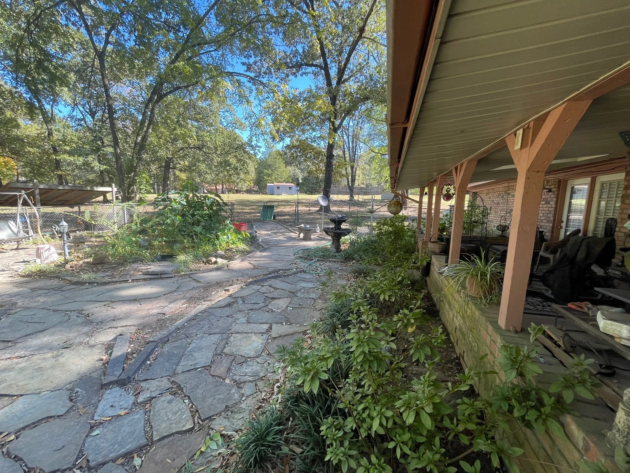Single Family Residence For Sale in Morris County , 1203 CR 1127, Daingerfield, Texas 75638, 3 Bedrooms, 3 Bathrooms, 2 Garage spaces, 1,800 Sqft, built in 1977, Price $255,000, mls#21270791, Real Estate Agent in Daingerfield, Homes For Sale in Morris county, Homes For Sale in Daingerfield, Realtor in Daingerfield Texas, Real Estate Brokerage Independent Realty Texas, Luminita Cordes Realtor