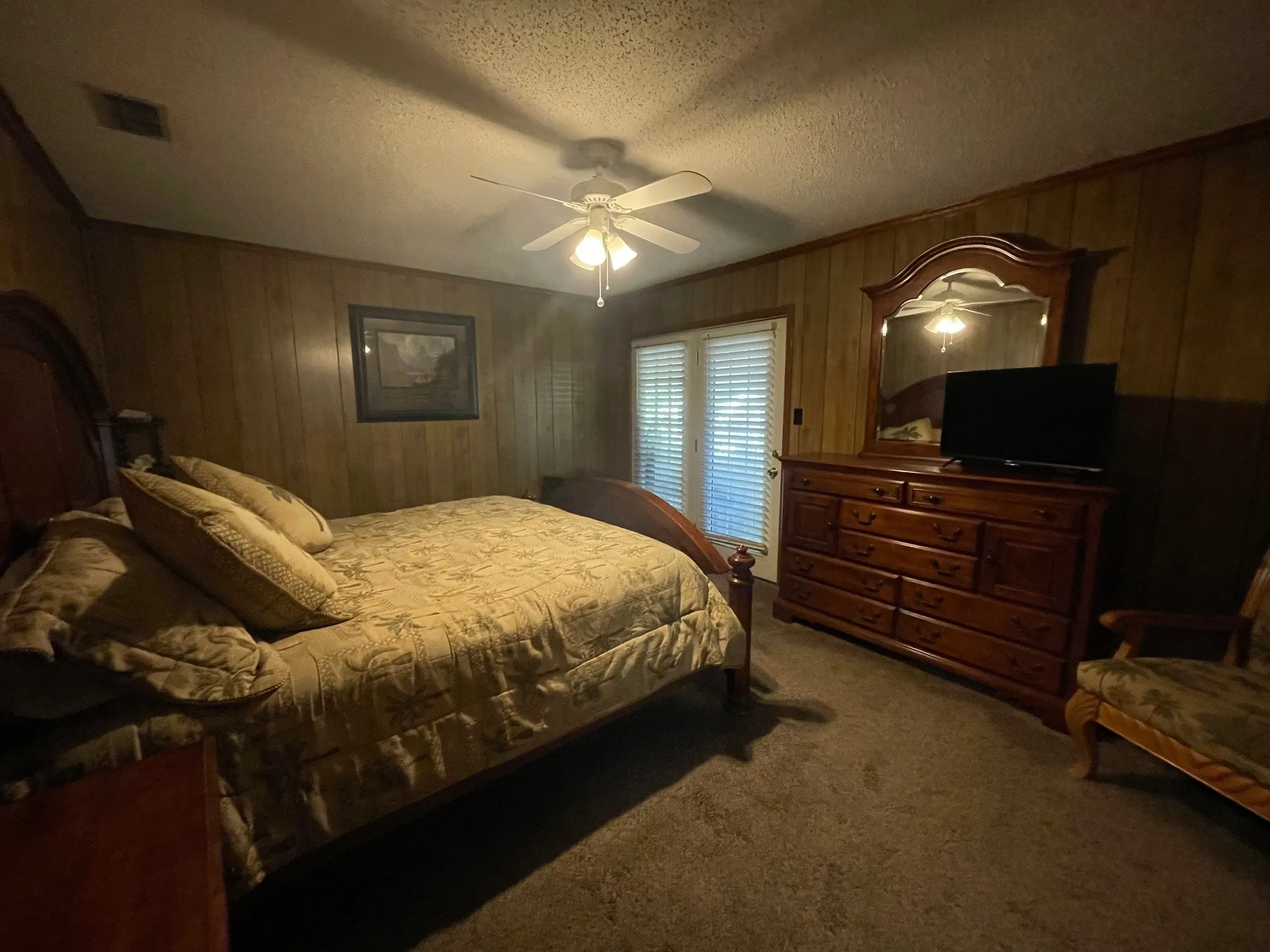 Single Family Residence For Sale in Morris County , 1203 CR 1127, Daingerfield, Texas 75638, 3 Bedrooms, 3 Bathrooms, 2 Garage spaces, 1,800 Sqft, built in 1977, Price $255,000, mls#21270791, Real Estate Agent in Daingerfield, Homes For Sale in Morris county, Homes For Sale in Daingerfield, Realtor in Daingerfield Texas, Real Estate Brokerage Independent Realty Texas, Luminita Cordes Realtor