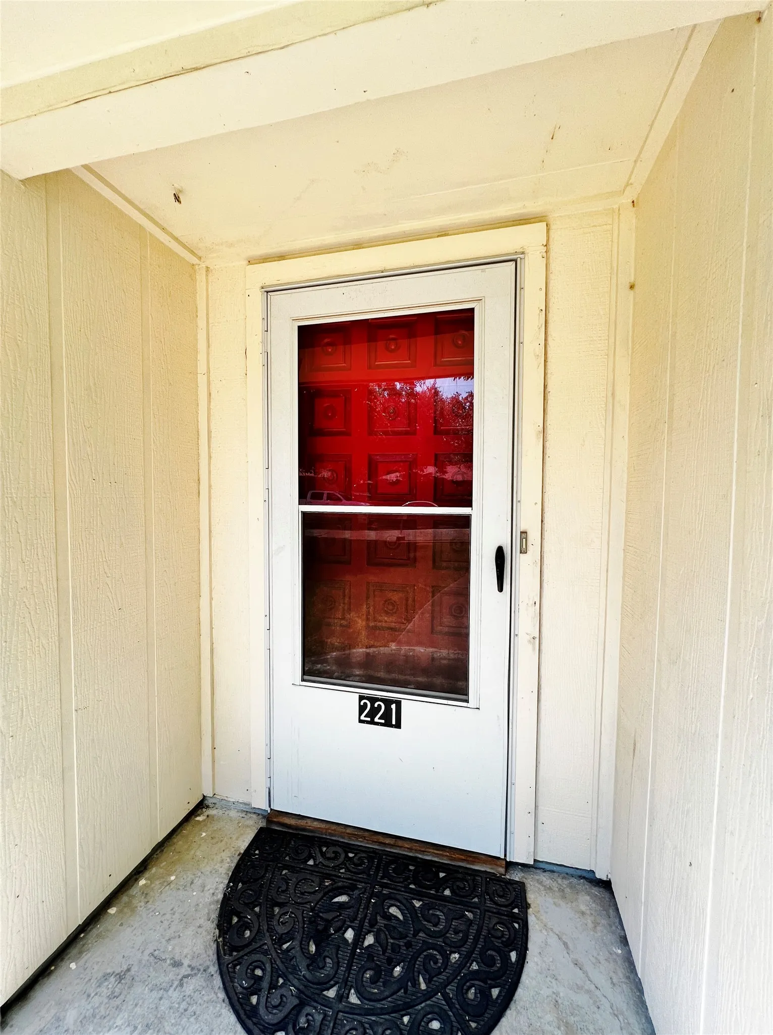 Single Family Residence For Rent in Dallas County , 221 Connie Drive, De Soto, Texas 75115, 3 Bedroom, 2 Bathroom, 2 Garage spaces, 1,755 Sqft, built in 1973, mls#21269629, Real Estate Agent in De Soto, Homes For Rent in Dallas county, Homes For Rent in De Soto, Realtor in De Soto Texas, Real Estate Brokerage Independent Realty Texas, Luminita Cordes Realtor