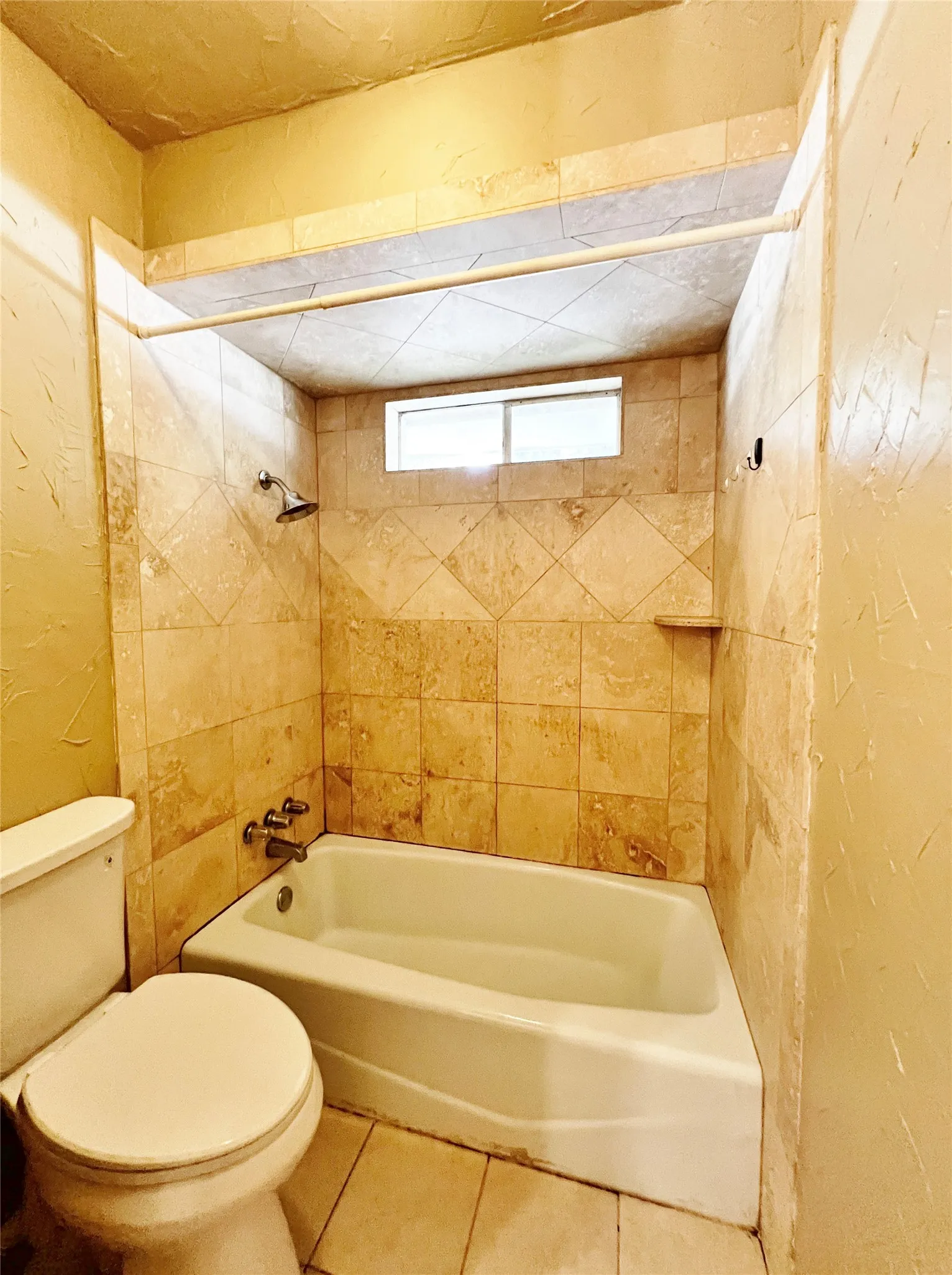 Single Family Residence For Rent in Dallas County , 221 Connie Drive, De Soto, Texas 75115, 3 Bedroom, 2 Bathroom, 2 Garage spaces, 1,755 Sqft, built in 1973, mls#21269629, Real Estate Agent in De Soto, Homes For Rent in Dallas county, Homes For Rent in De Soto, Realtor in De Soto Texas, Real Estate Brokerage Independent Realty Texas, Luminita Cordes Realtor