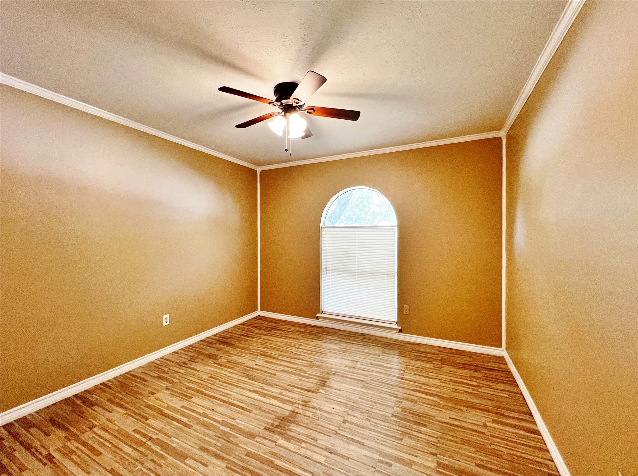 Single Family Residence For Rent in Dallas County , 221 Connie Drive, De Soto, Texas 75115, 3 Bedroom, 2 Bathroom, 2 Garage spaces, 1,755 Sqft, built in 1973, mls#21269629, Real Estate Agent in De Soto, Homes For Rent in Dallas county, Homes For Rent in De Soto, Realtor in De Soto Texas, Real Estate Brokerage Independent Realty Texas, Luminita Cordes Realtor