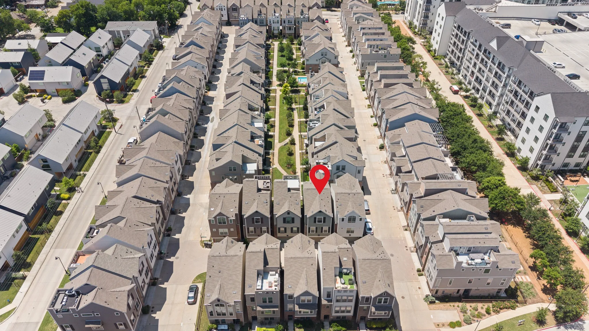 Single Family Residence For Sale in Dallas County , 2739 Flowering Peach Lane, Dallas, Texas 75212, 3 Bedroom, 4 Bathroom, 2 Garage spaces, 1,848 Sqft, built in 2019, mls#21269163, Real Estate Agent in Dallas, Homes For Sale in Dallas county, Homes For Sale in Dallas, Realtor in Dallas Texas, Real Estate Brokerage Independent Realty Texas, Luminita Cordes Realtor