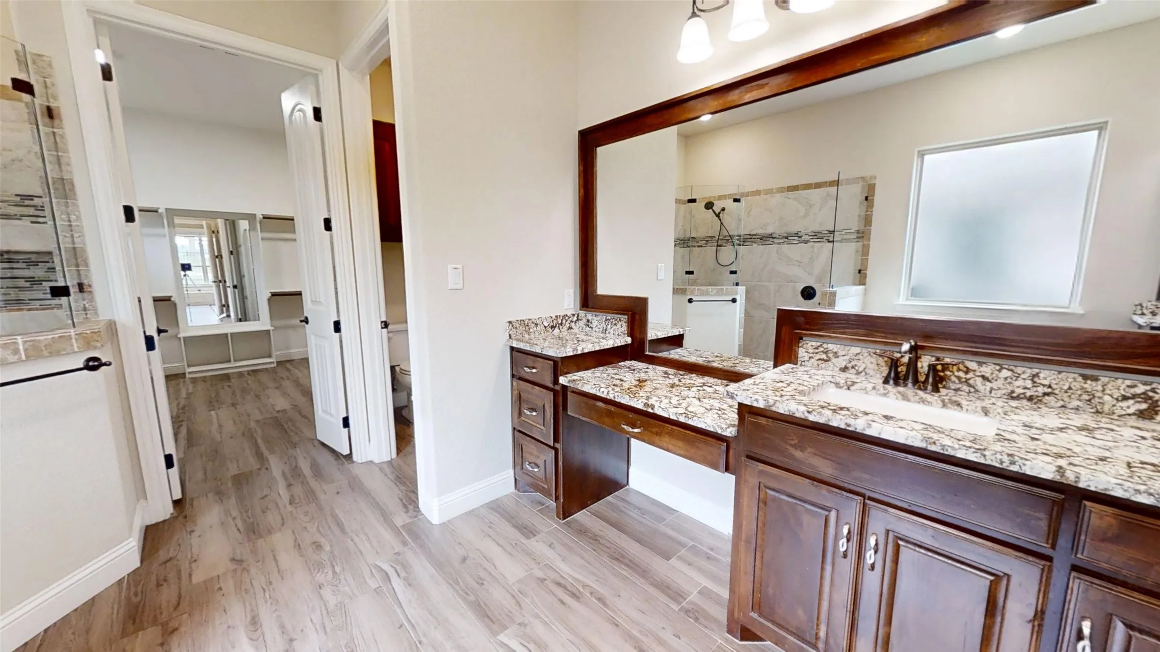 Single Family Residence For Sale in Hood County , 2025 Clive Drive, Granbury, Texas 76048, 3 Bedroom, 2 Bathroom, 2 Garage spaces, 2,366 Sqft, built in 2019, mls#21263257, Real Estate Agent in Granbury, Homes For Sale in Hood county, Homes For Sale in Granbury, Realtor in Granbury Texas, Real Estate Brokerage Independent Realty Texas, Luminita Cordes Realtor