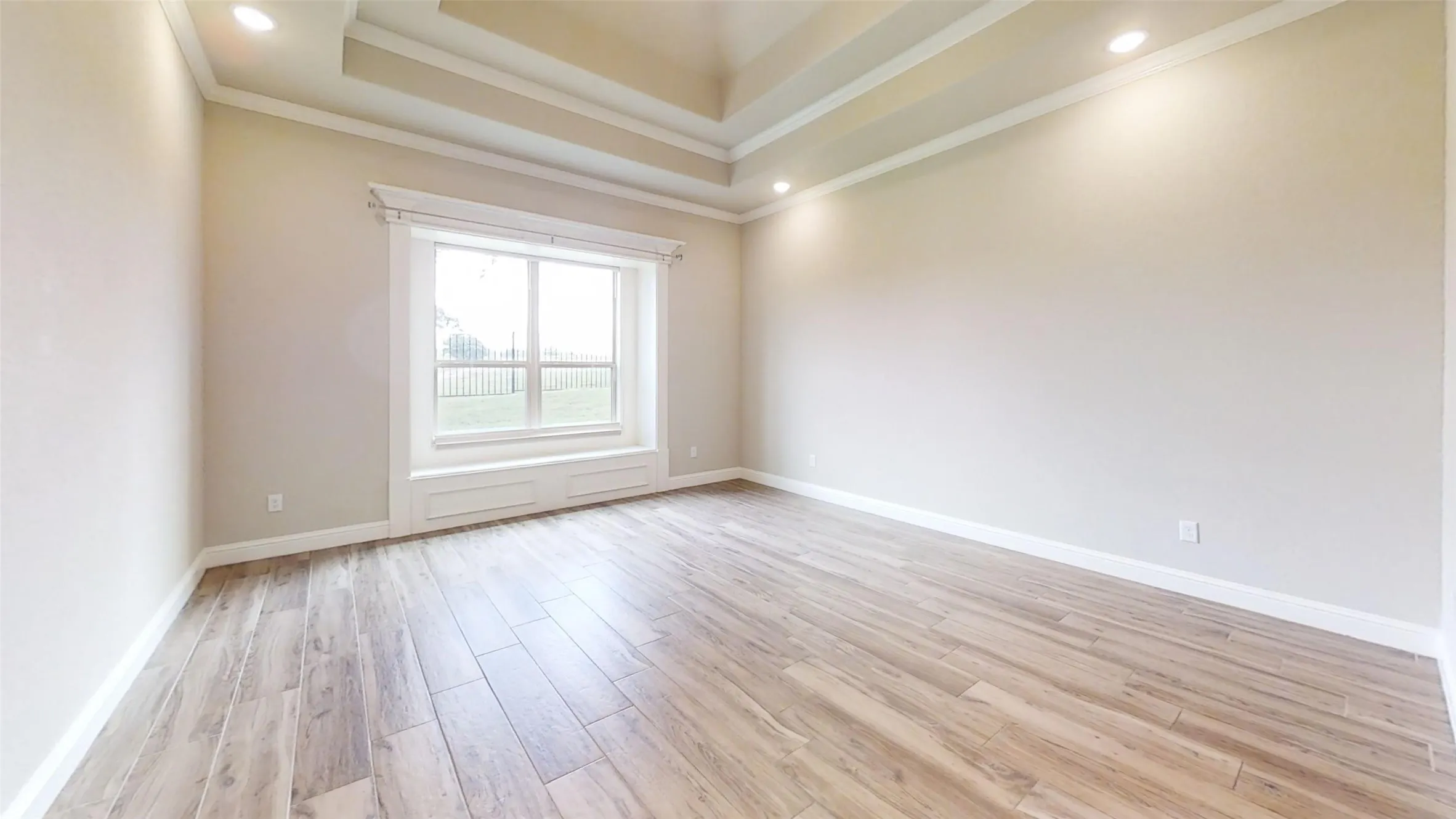 Single Family Residence For Sale in Hood County , 2025 Clive Drive, Granbury, Texas 76048, 3 Bedroom, 2 Bathroom, 2 Garage spaces, 2,366 Sqft, built in 2019, mls#21263257, Real Estate Agent in Granbury, Homes For Sale in Hood county, Homes For Sale in Granbury, Realtor in Granbury Texas, Real Estate Brokerage Independent Realty Texas, Luminita Cordes Realtor